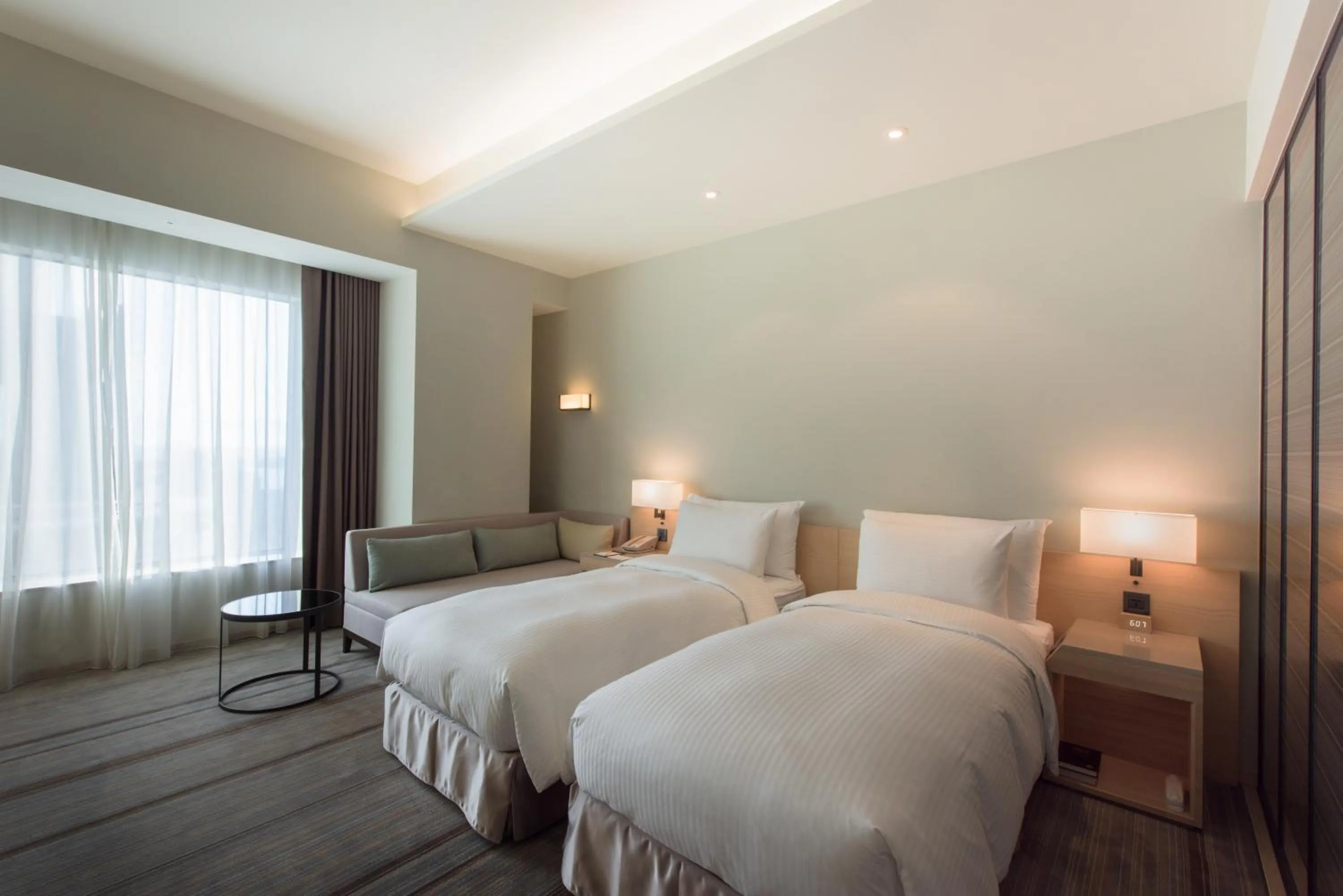 Superior Twin Room in Hotel COZZI Zhongshan Kaohsiung