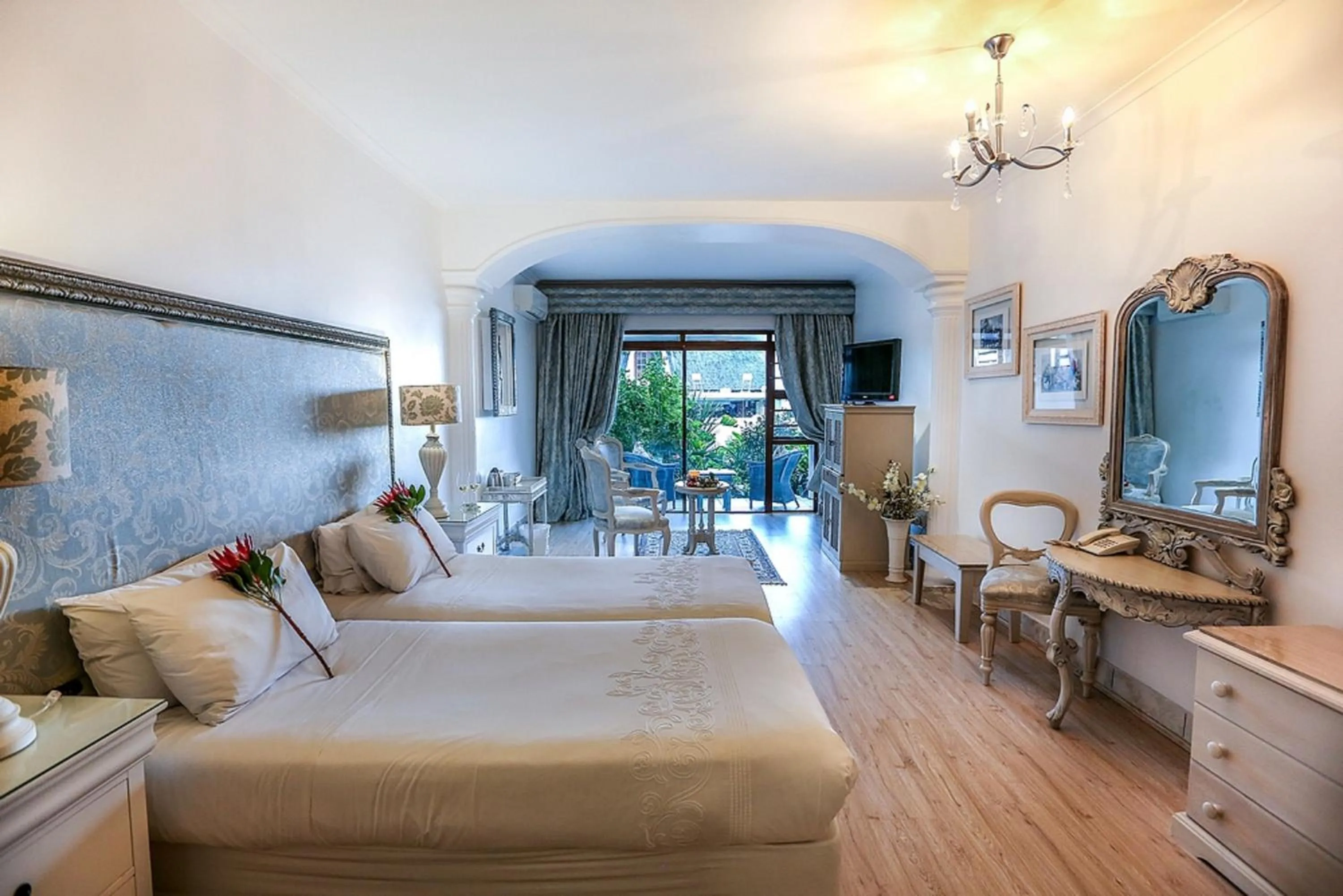 Executive Suite in Misty Waves Boutique Hotel