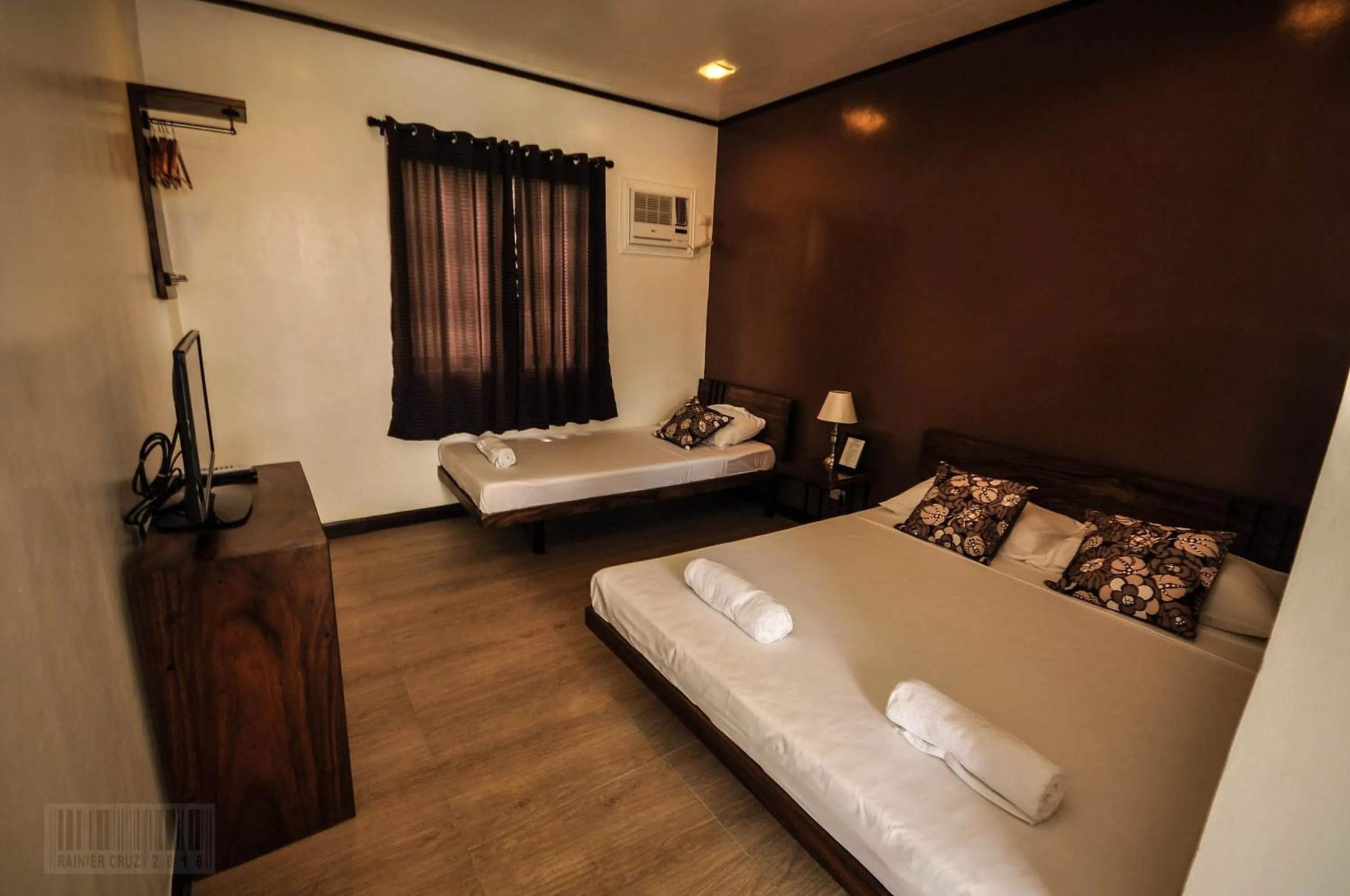 Triple Room with Balcony in Cleon Villas Pension