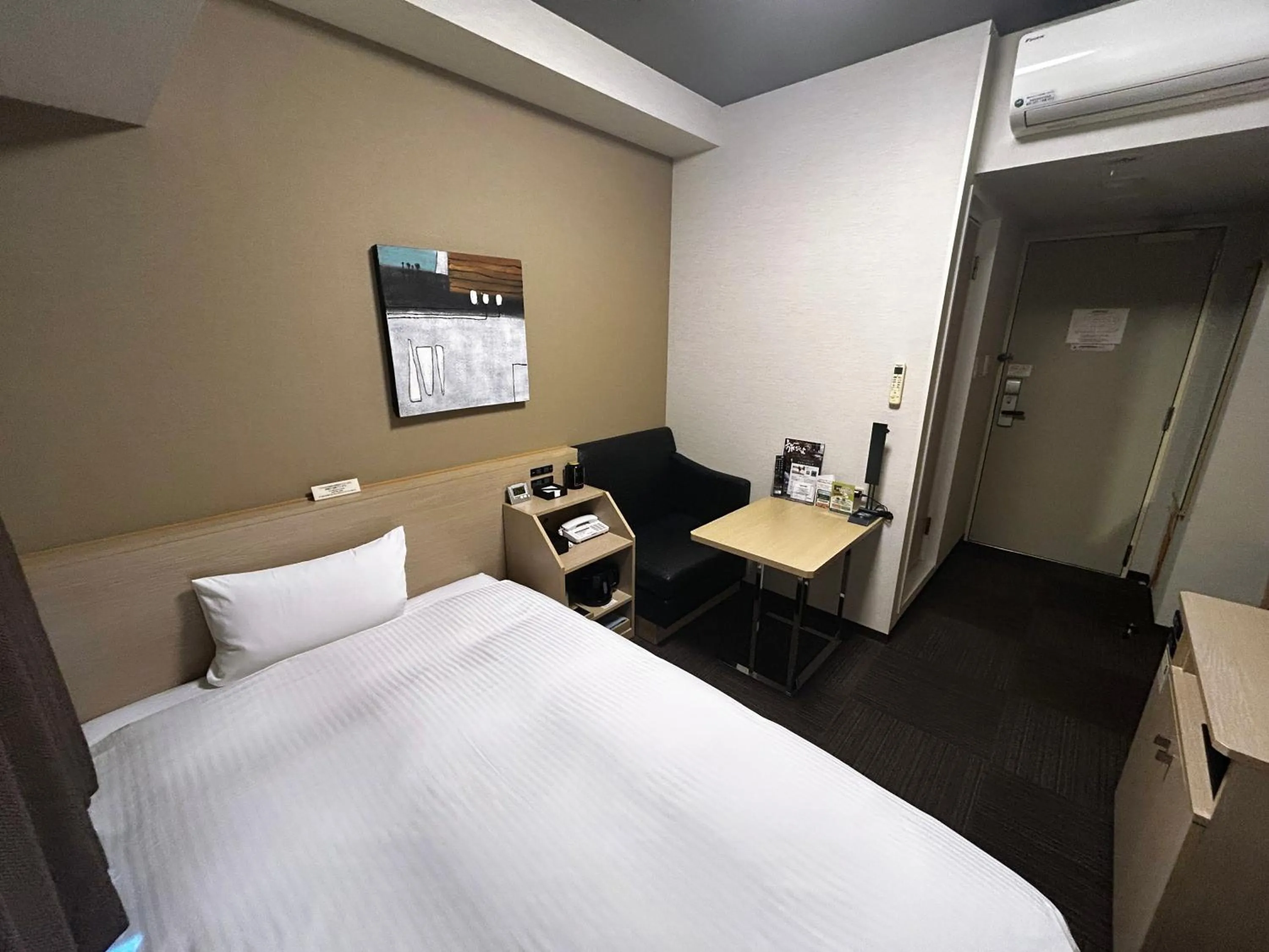 Standard Single Room - single occupancy - Smoking in Hotel Route Inn Toyama Inter