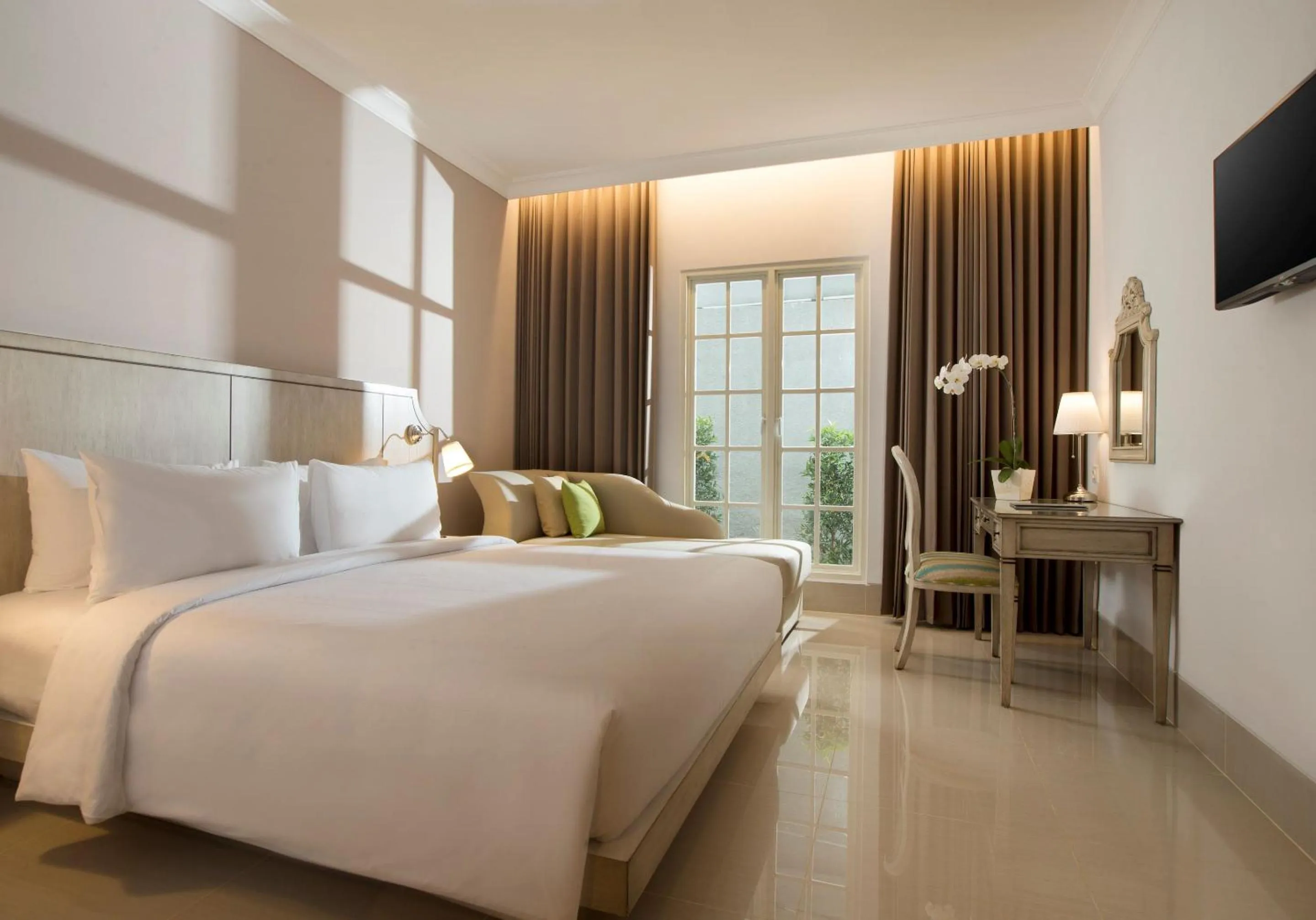 Executive King Room in Hotel Santika Seminyak