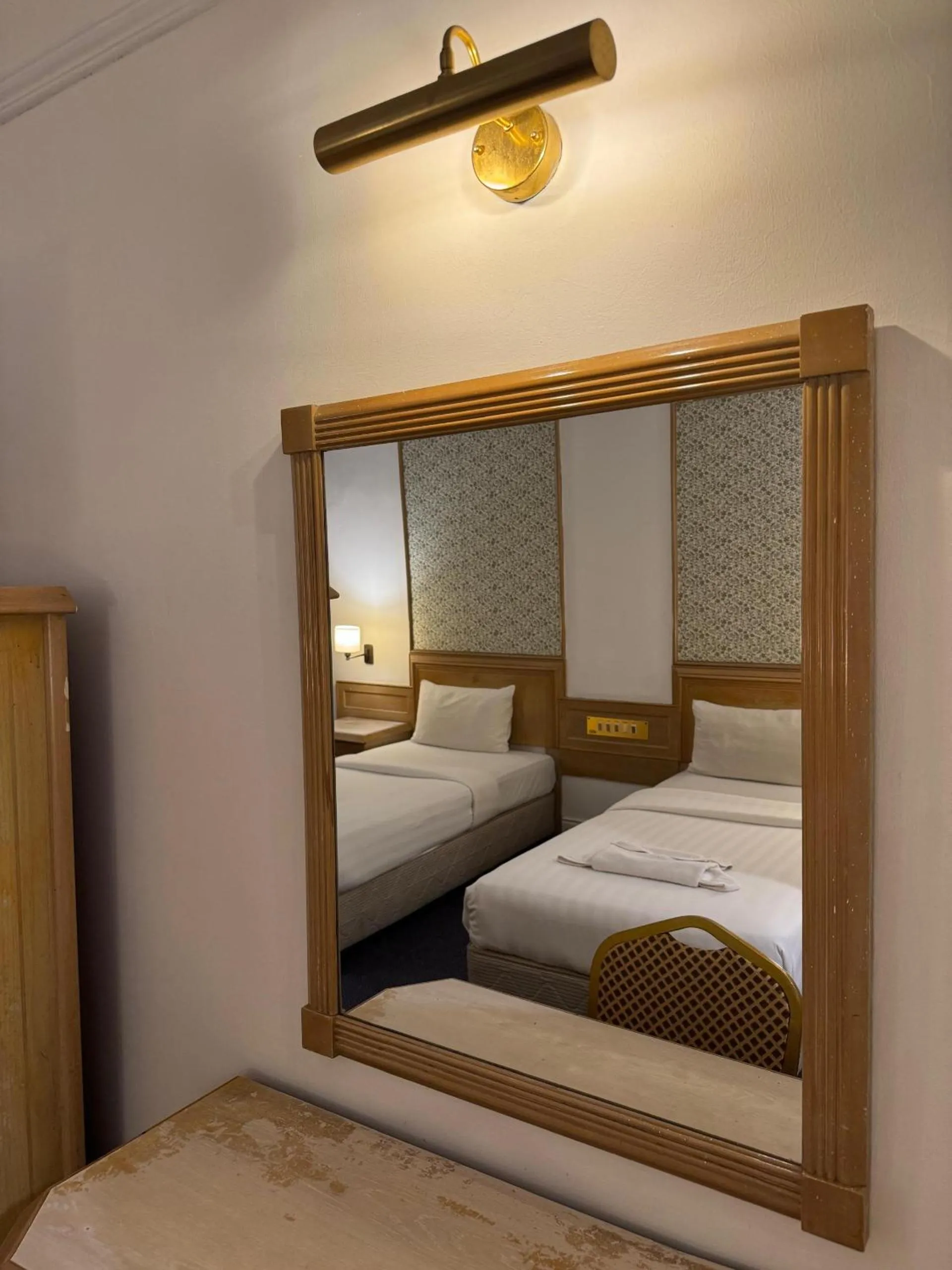 Superior Twin Room in Hotel Deleeton