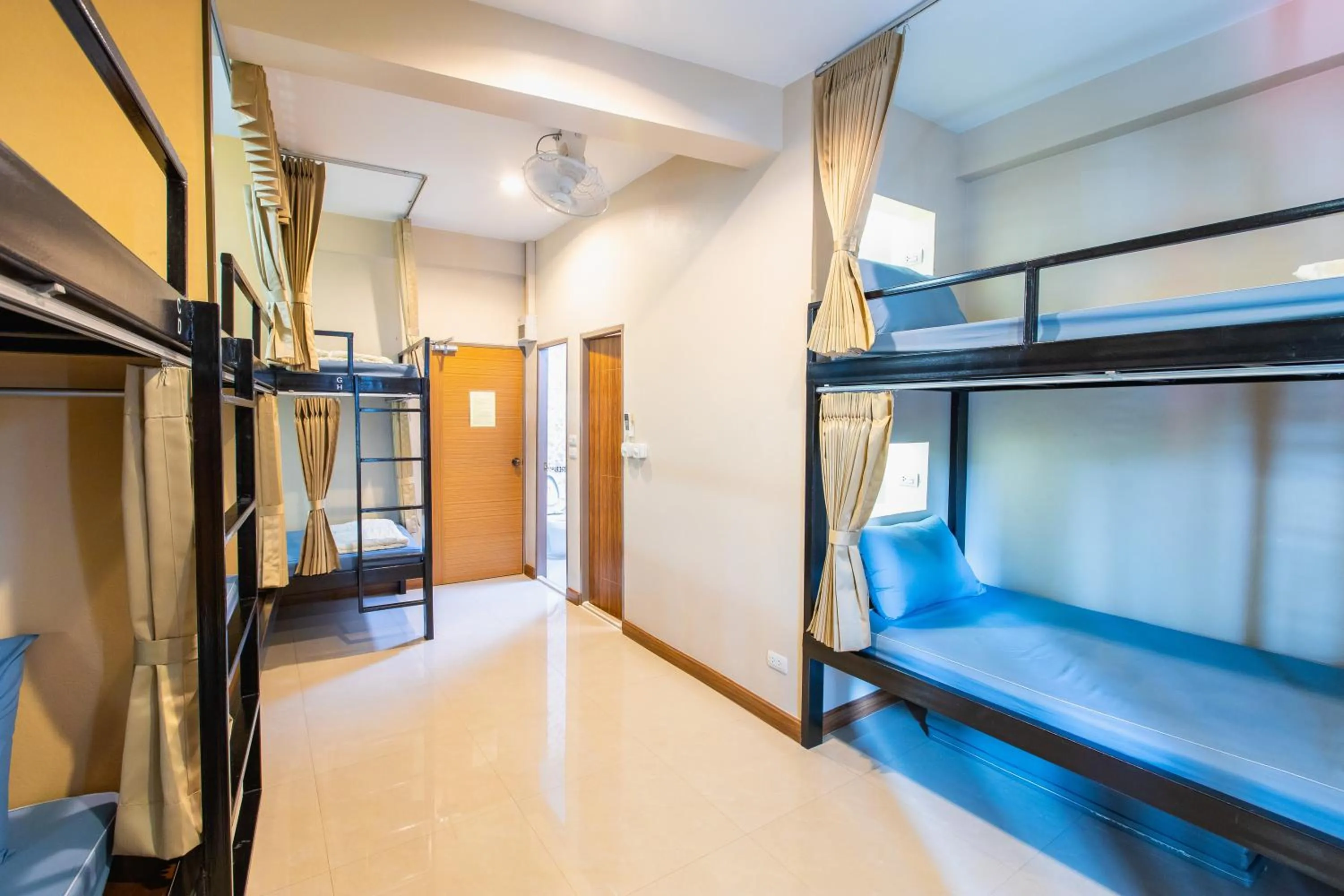 Family Room with Private Bathroom in Restiny Hostel