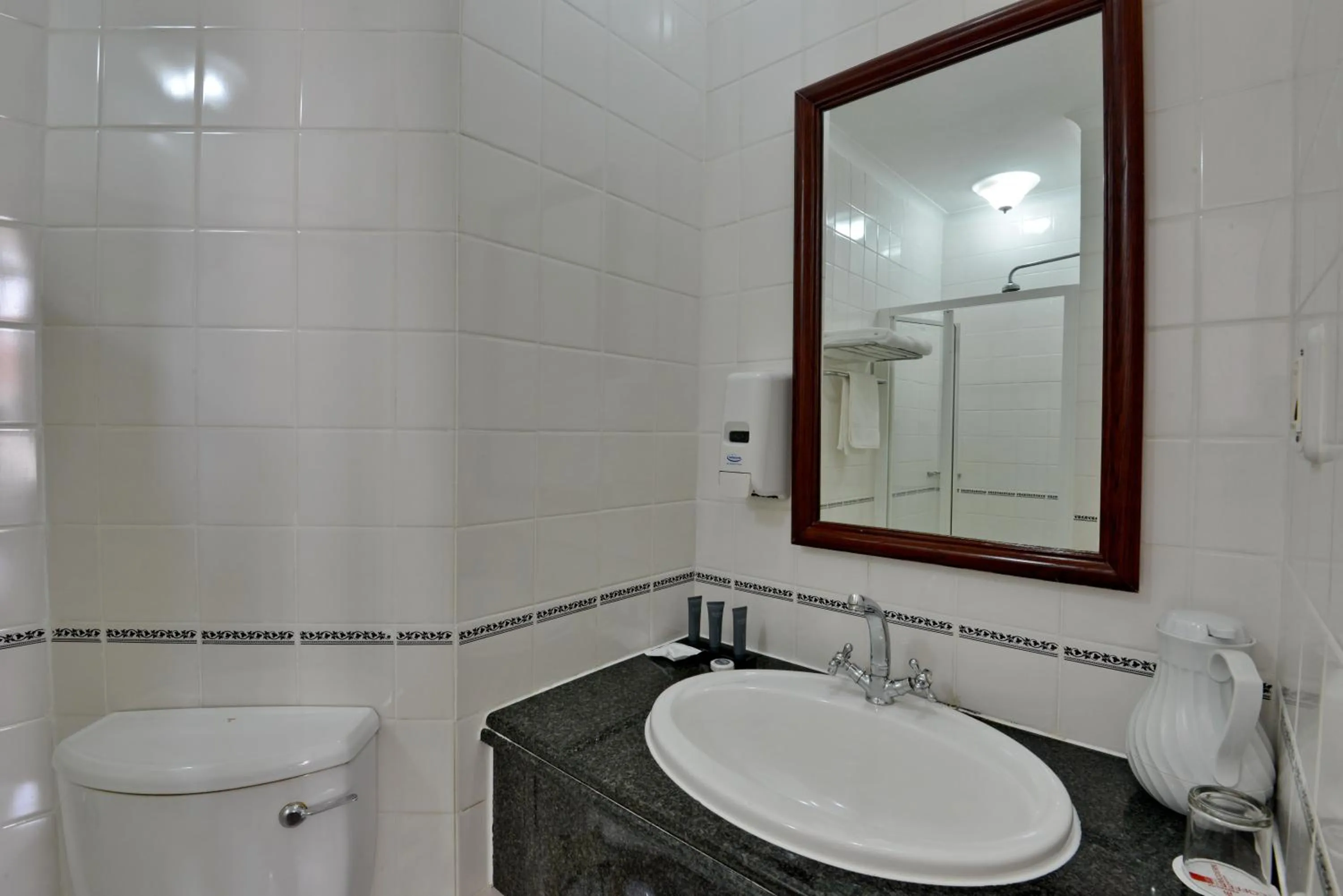 Double Room - Disability Access in The Balmoral - Halaal