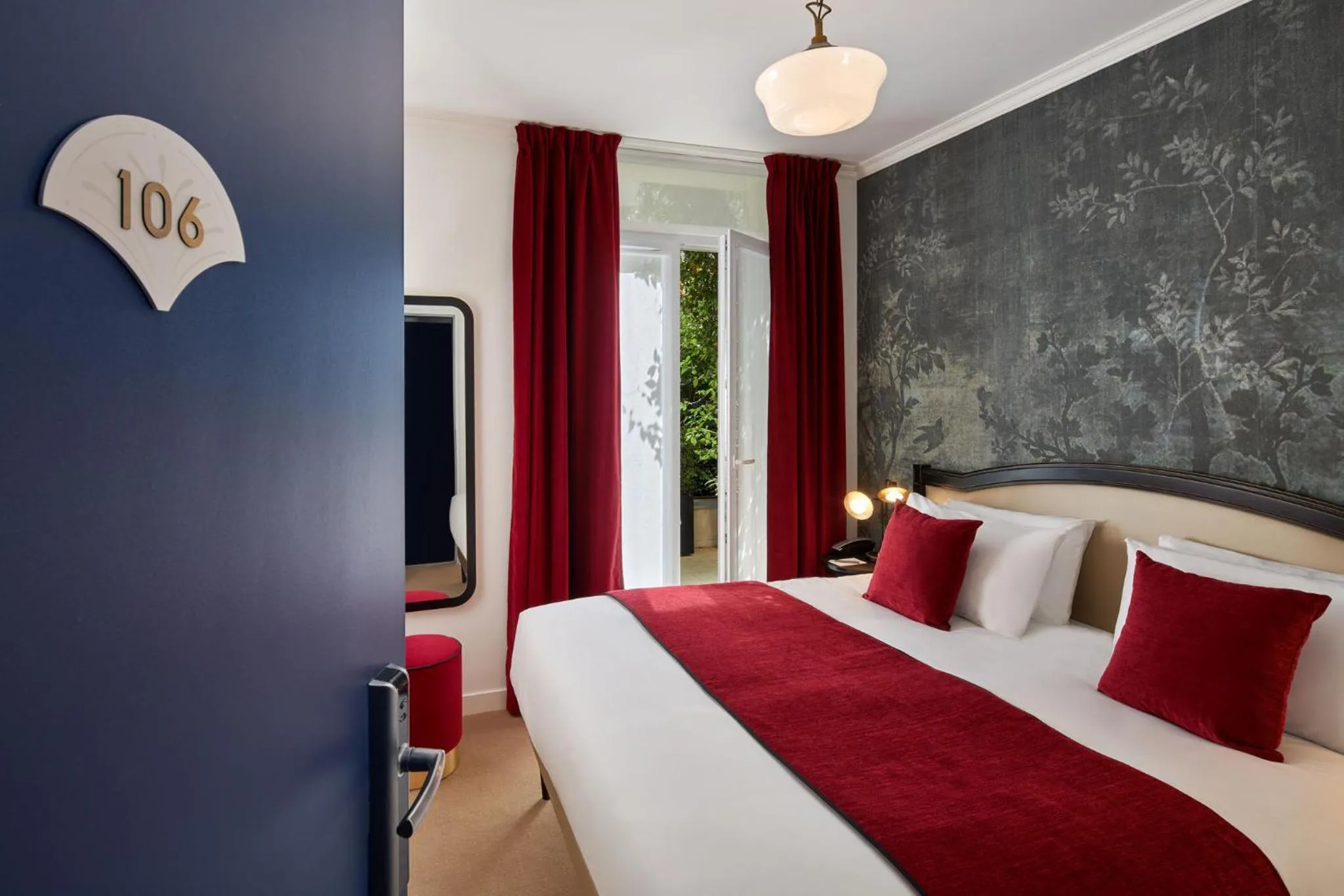 Double Room with Terrace in Hotel Villa Romantic & Spa