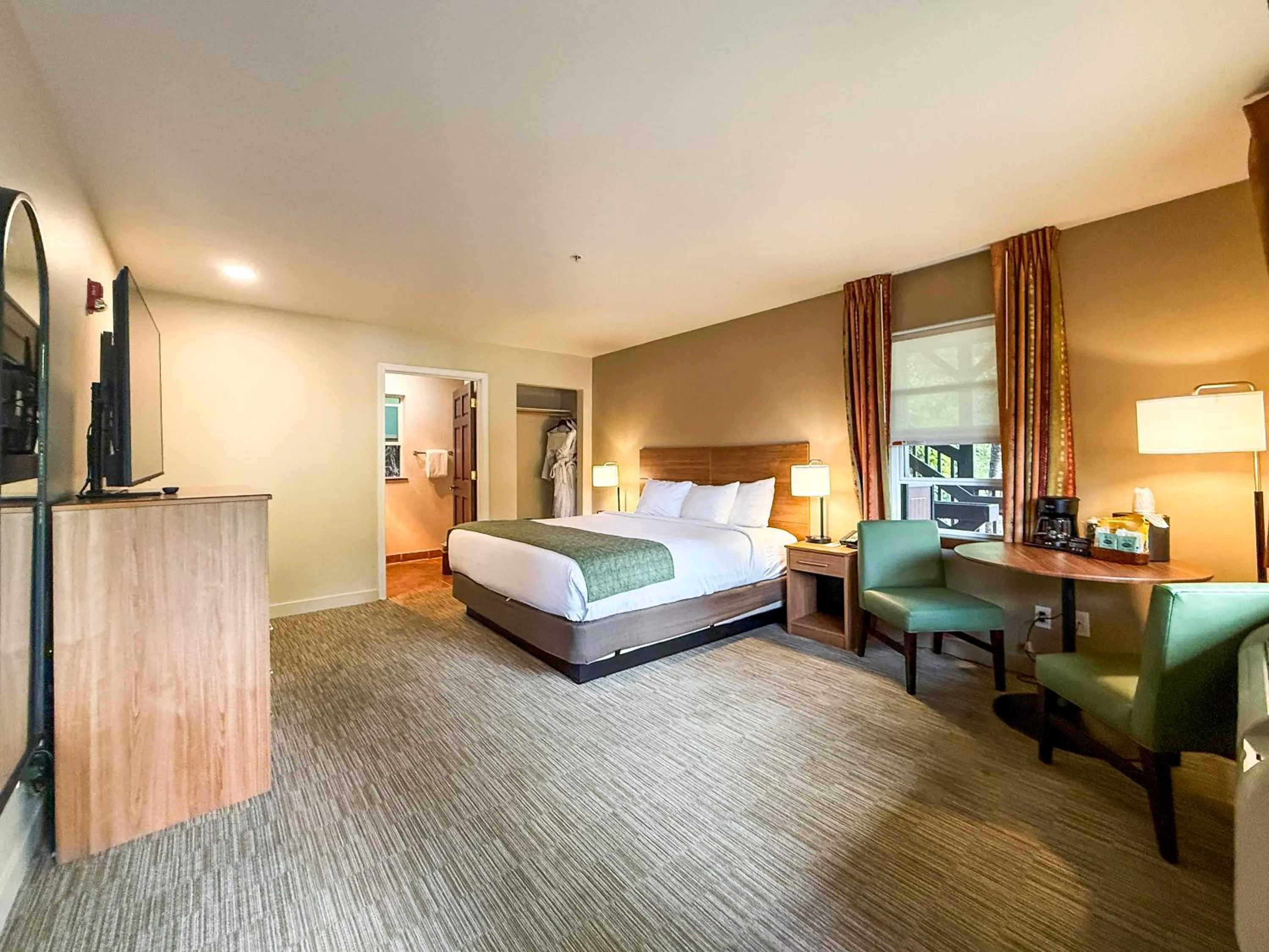 King Room - Disability Access in Carson Hot Springs Resort & Spa