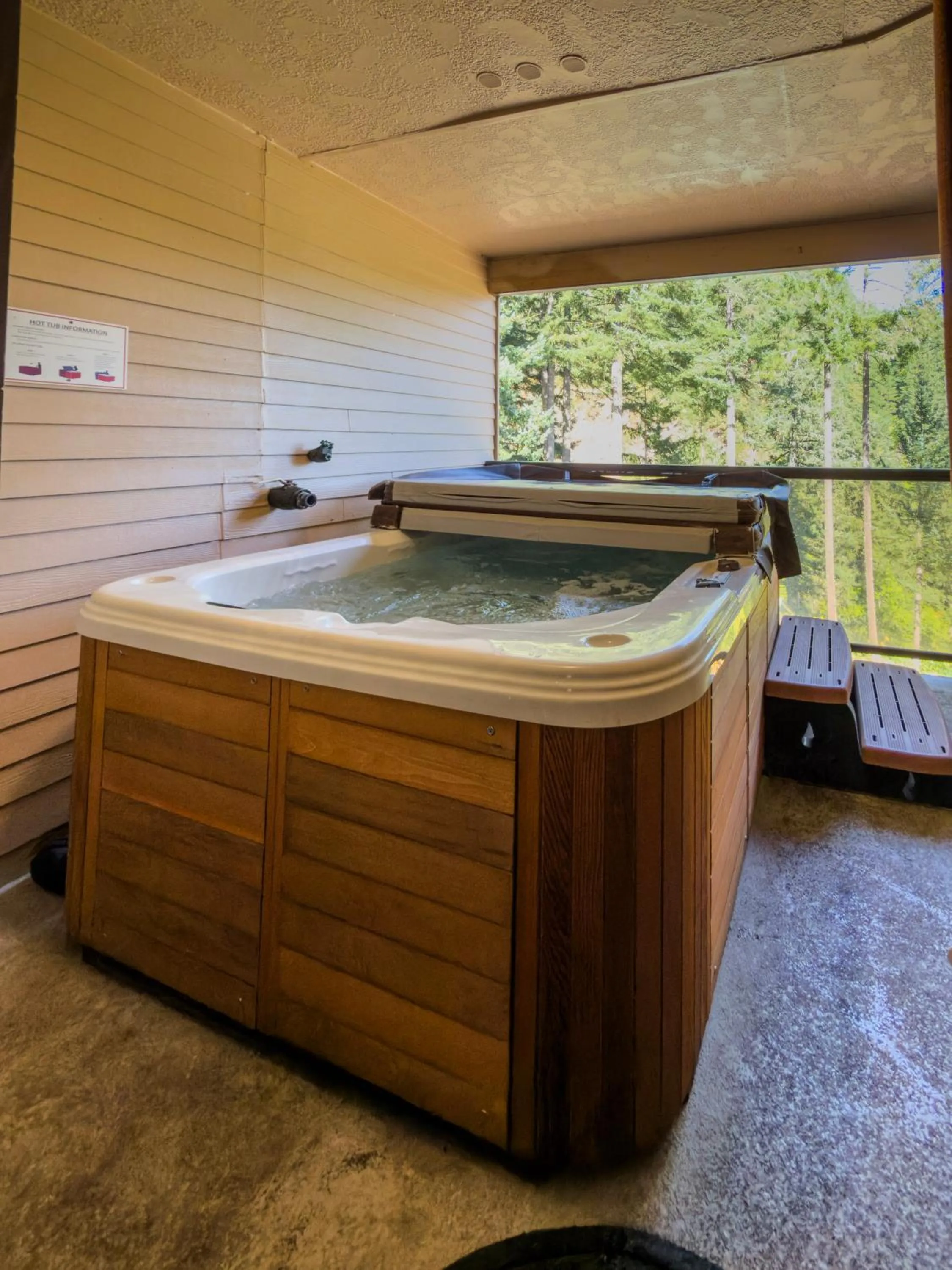 King Suite with Spa Bath in Carson Hot Springs Resort & Spa