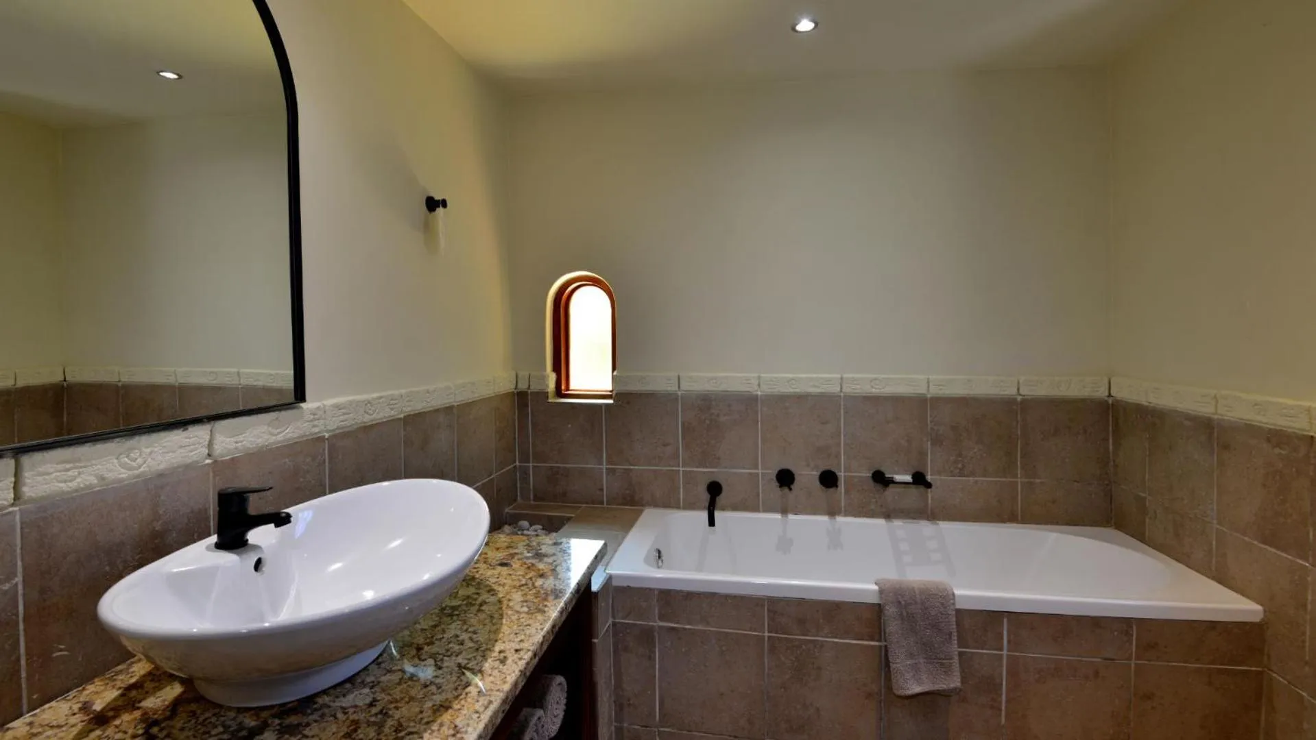 Deluxe Suite - single occupancy in ANEW Resort Hazyview Kruger Park