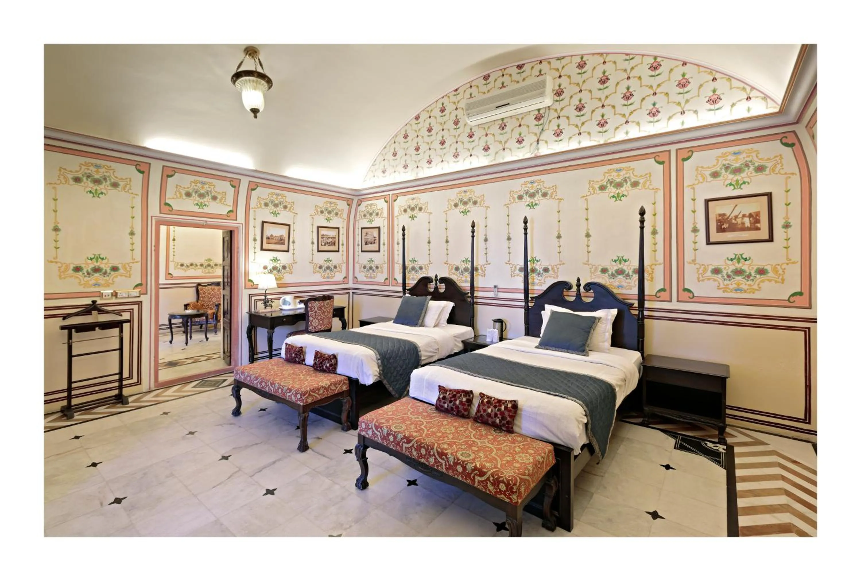 Deluxe Suite- Free early check in by 3 hours (subject to room availability),Complimentary welcome drink,10% discount on Food    in Castle Kanota