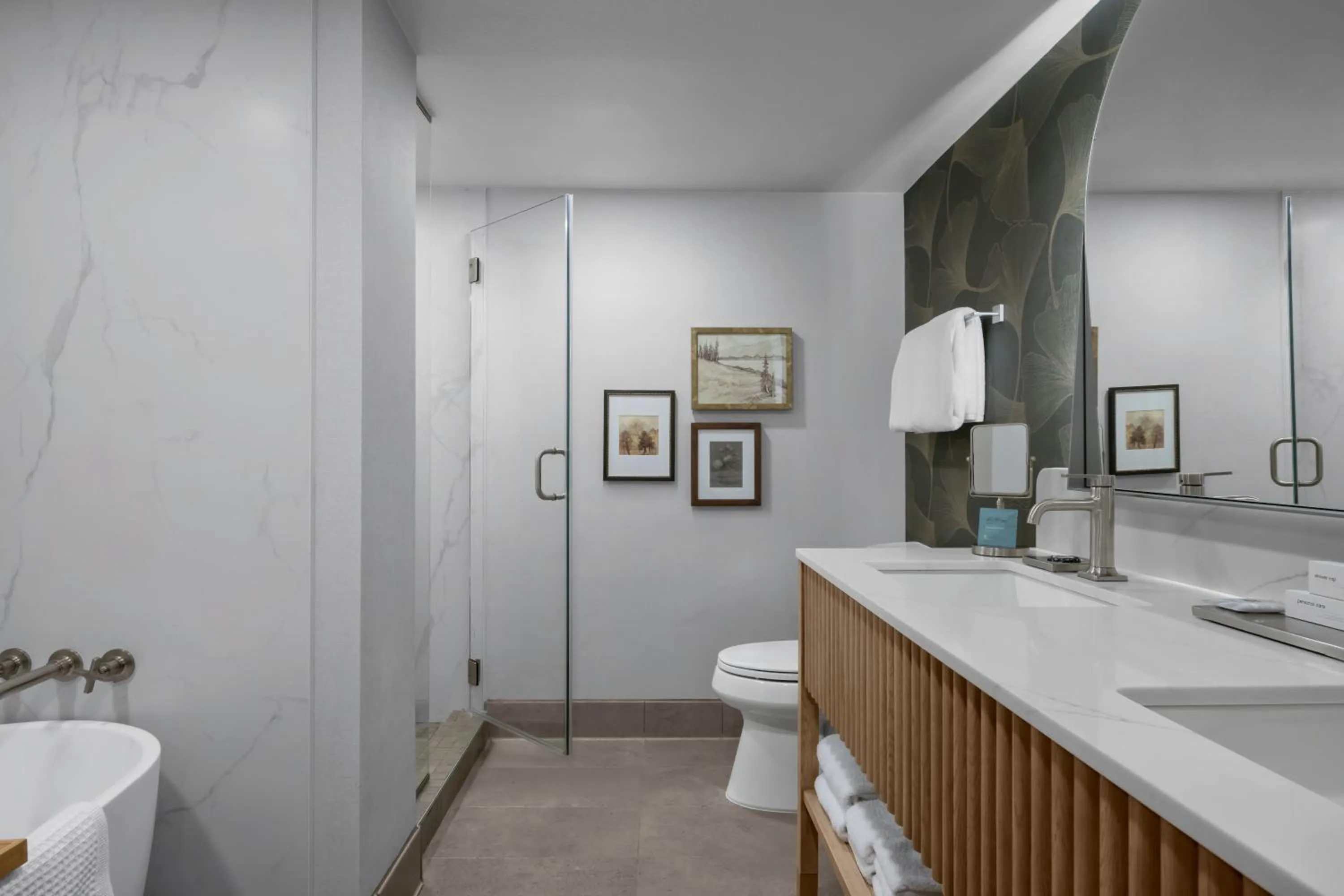 Premier Executive Suite with Parlor in The Grove Hotel