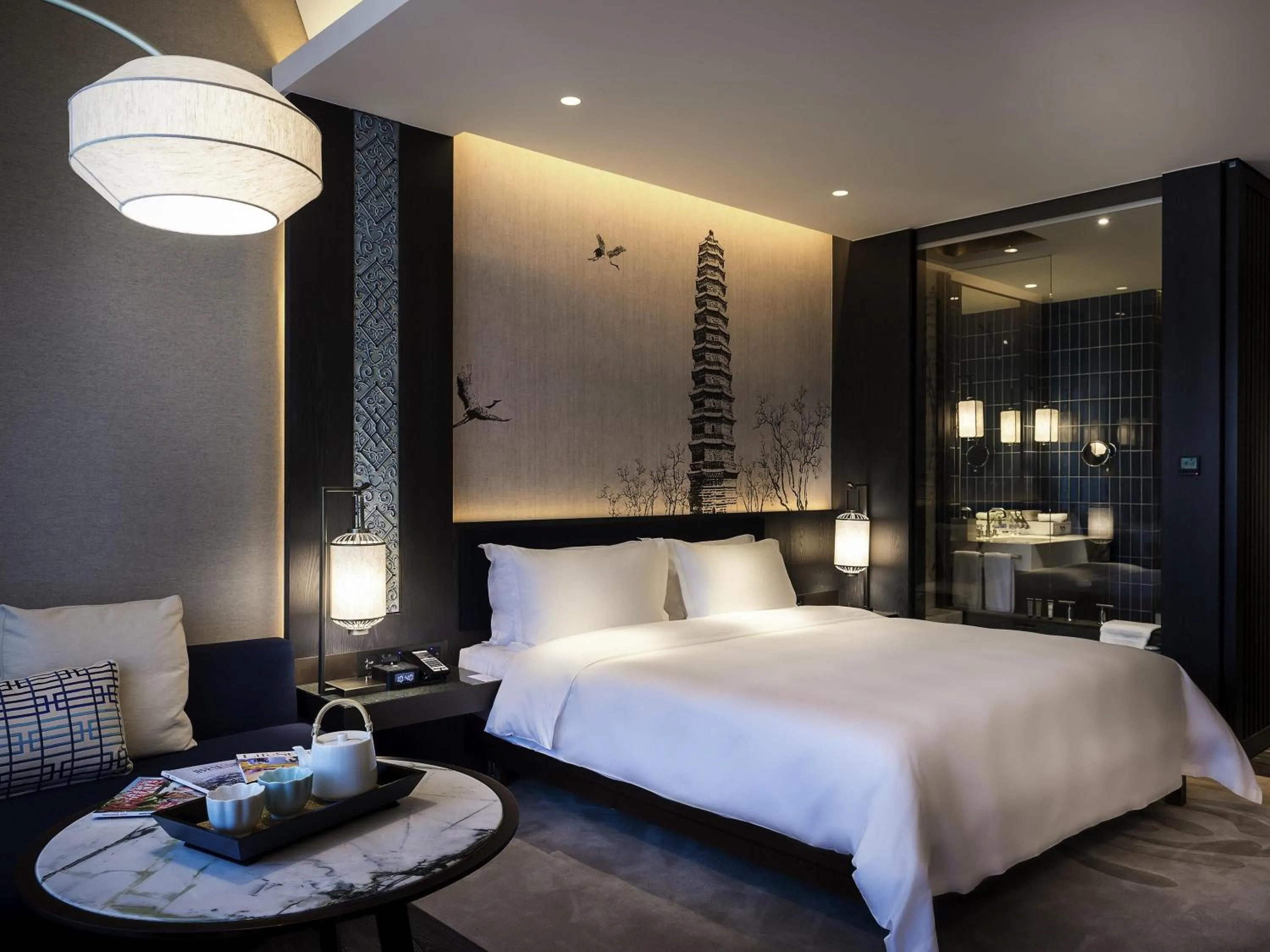 Deluxe King Room with Garden View in Pullman Kaifeng Jianye