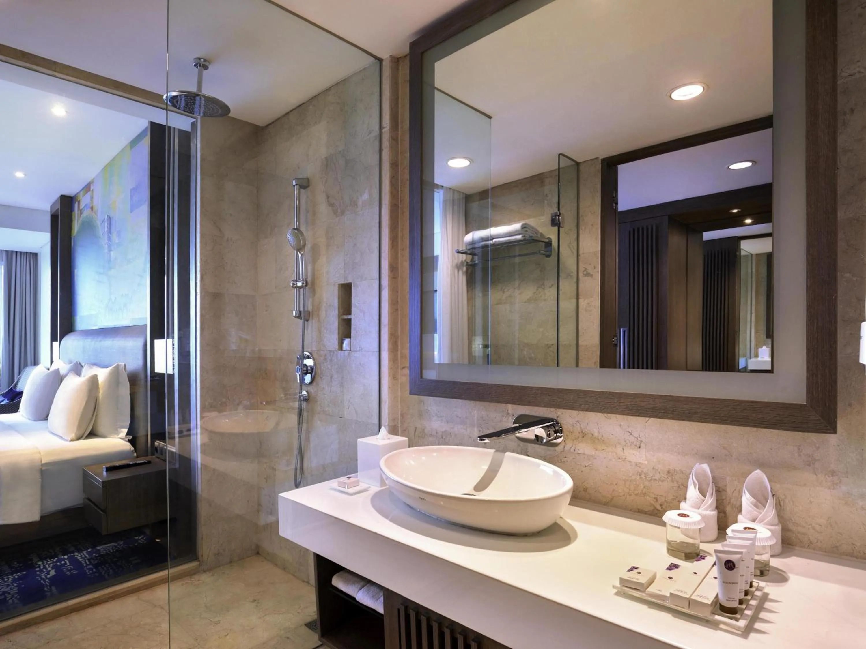 Superior Twin Room in Grand Mercure Jakarta Kemayoran