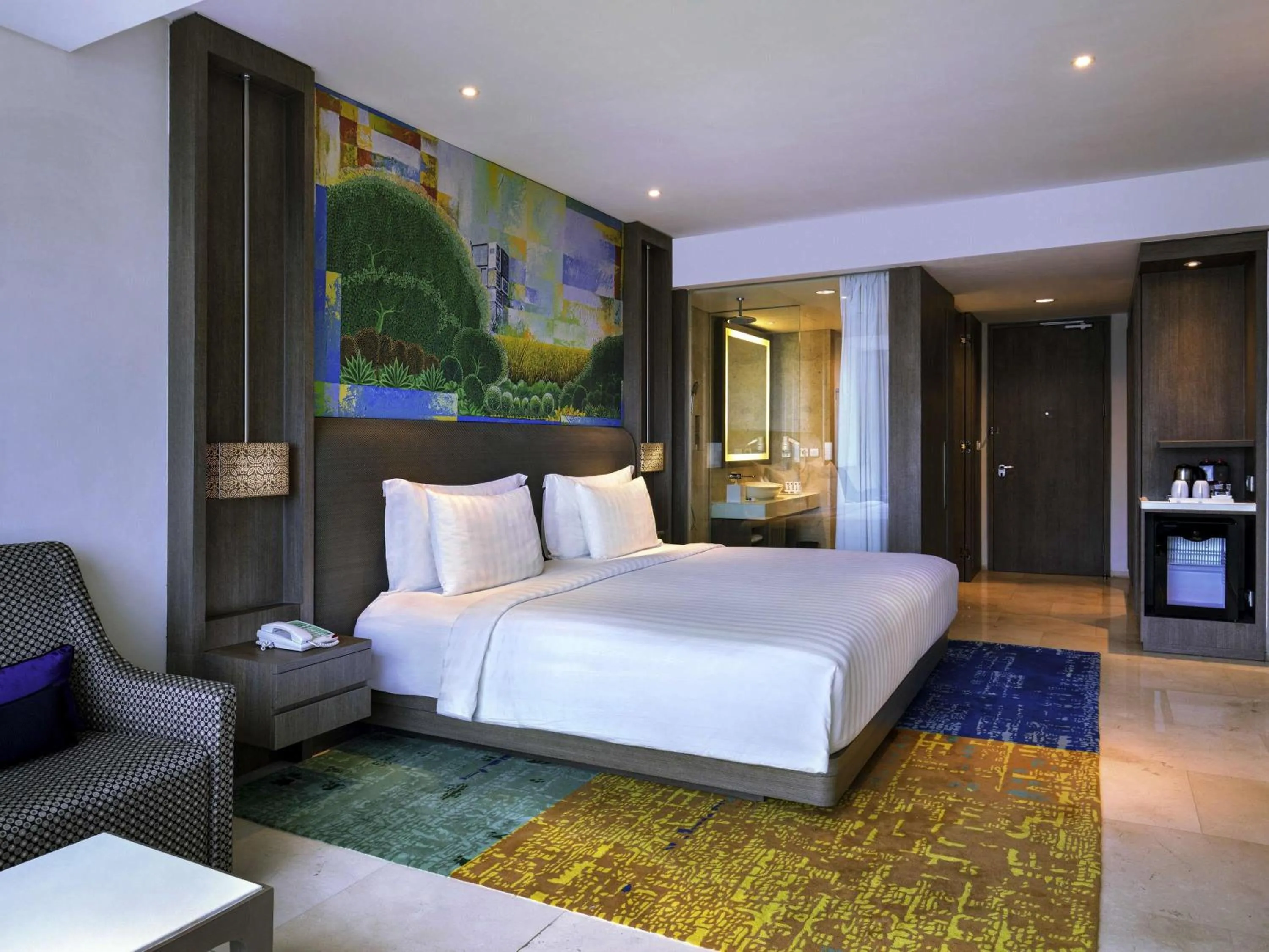 Deluxe King Room in Grand Mercure Jakarta Kemayoran