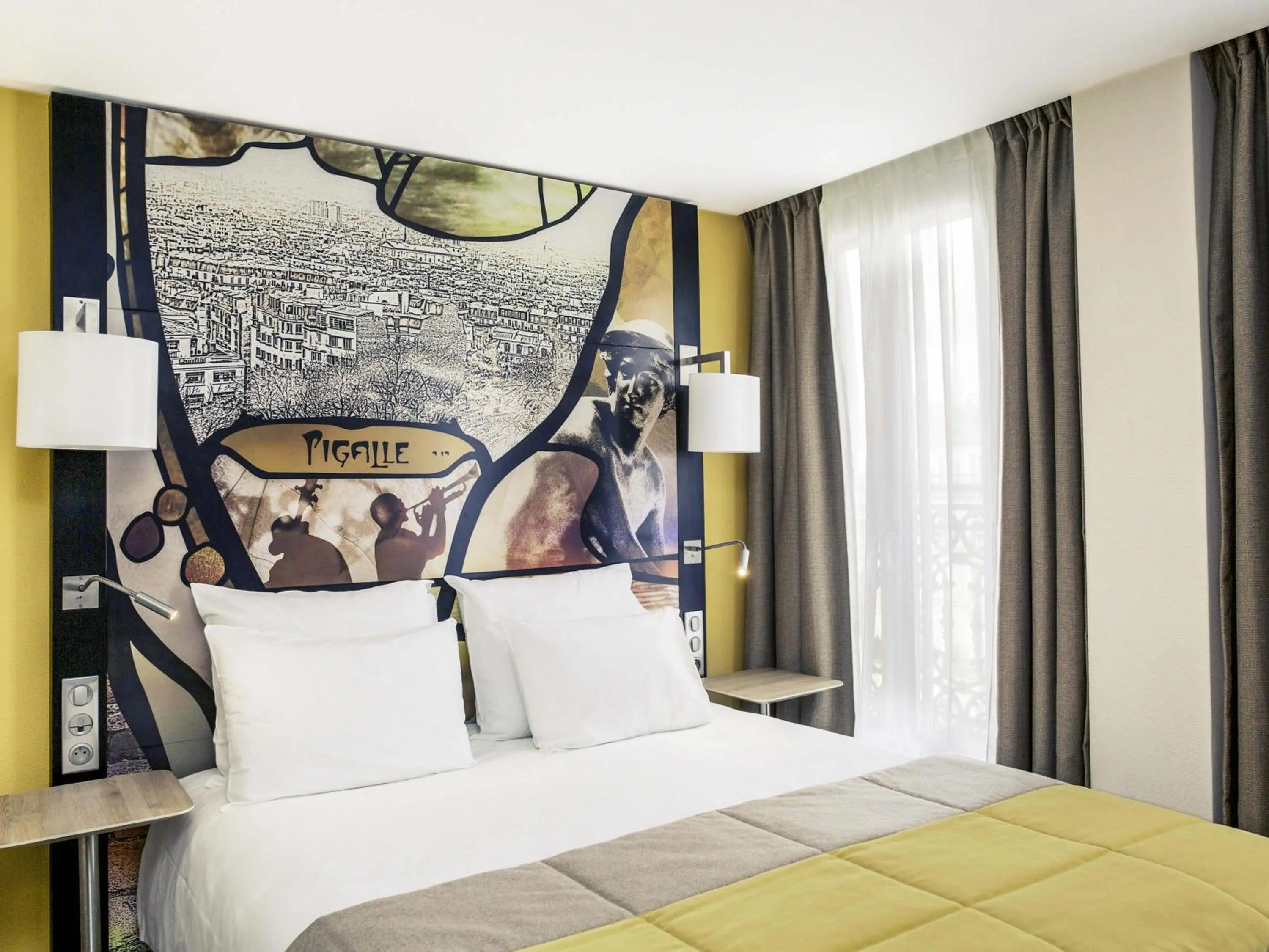 Classic Double Room in Mercure Paris Pigalle Sacre Coeur