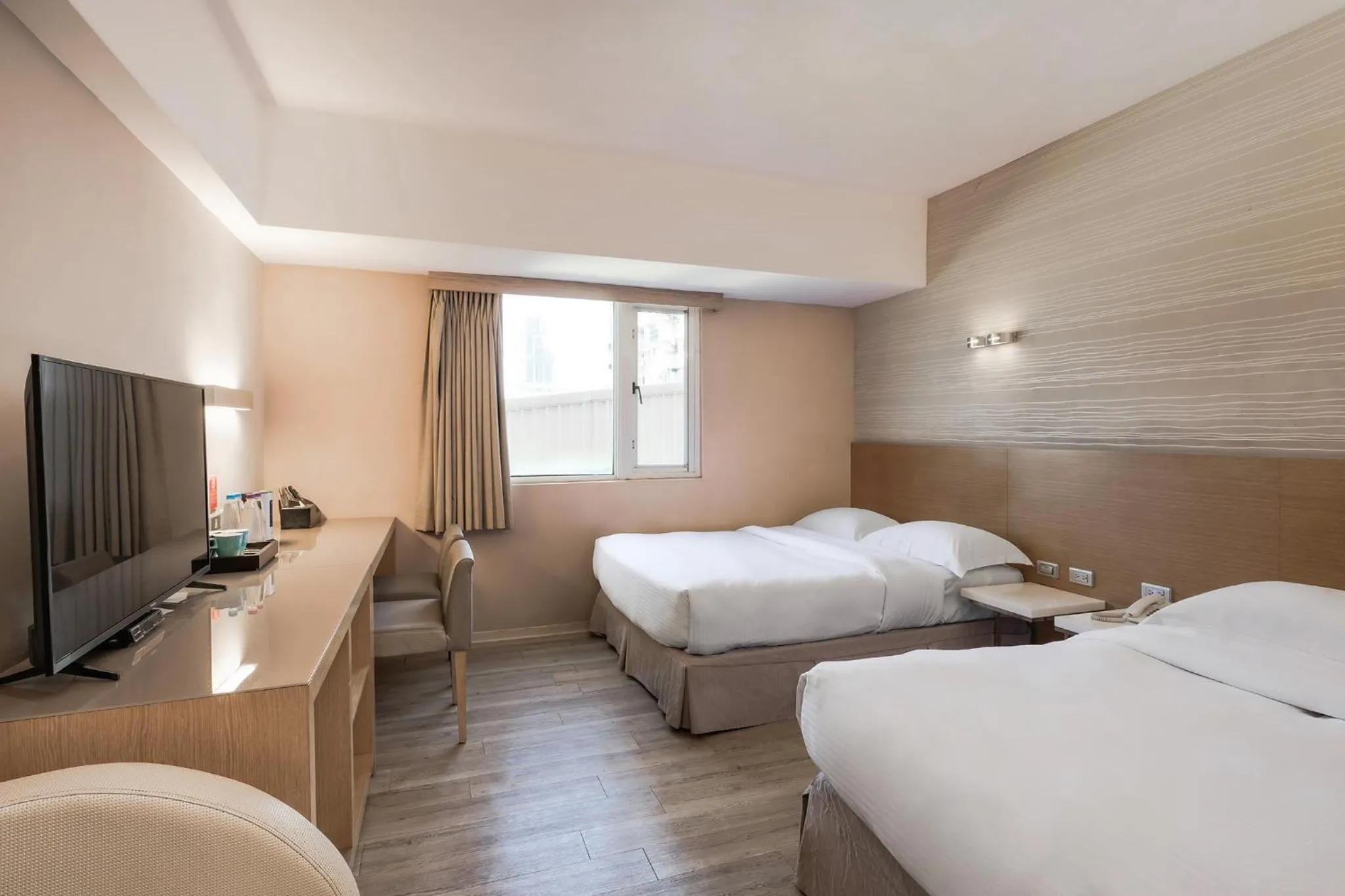 Economy Quadruple Room in The Riverside Hotel Esthetics