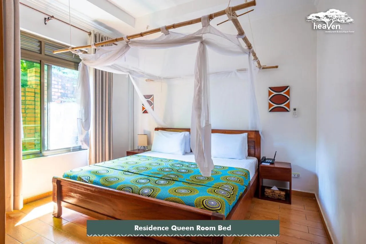 Superior Queen Room - single occupancy in Heaven Restaurant & Boutique Hotel