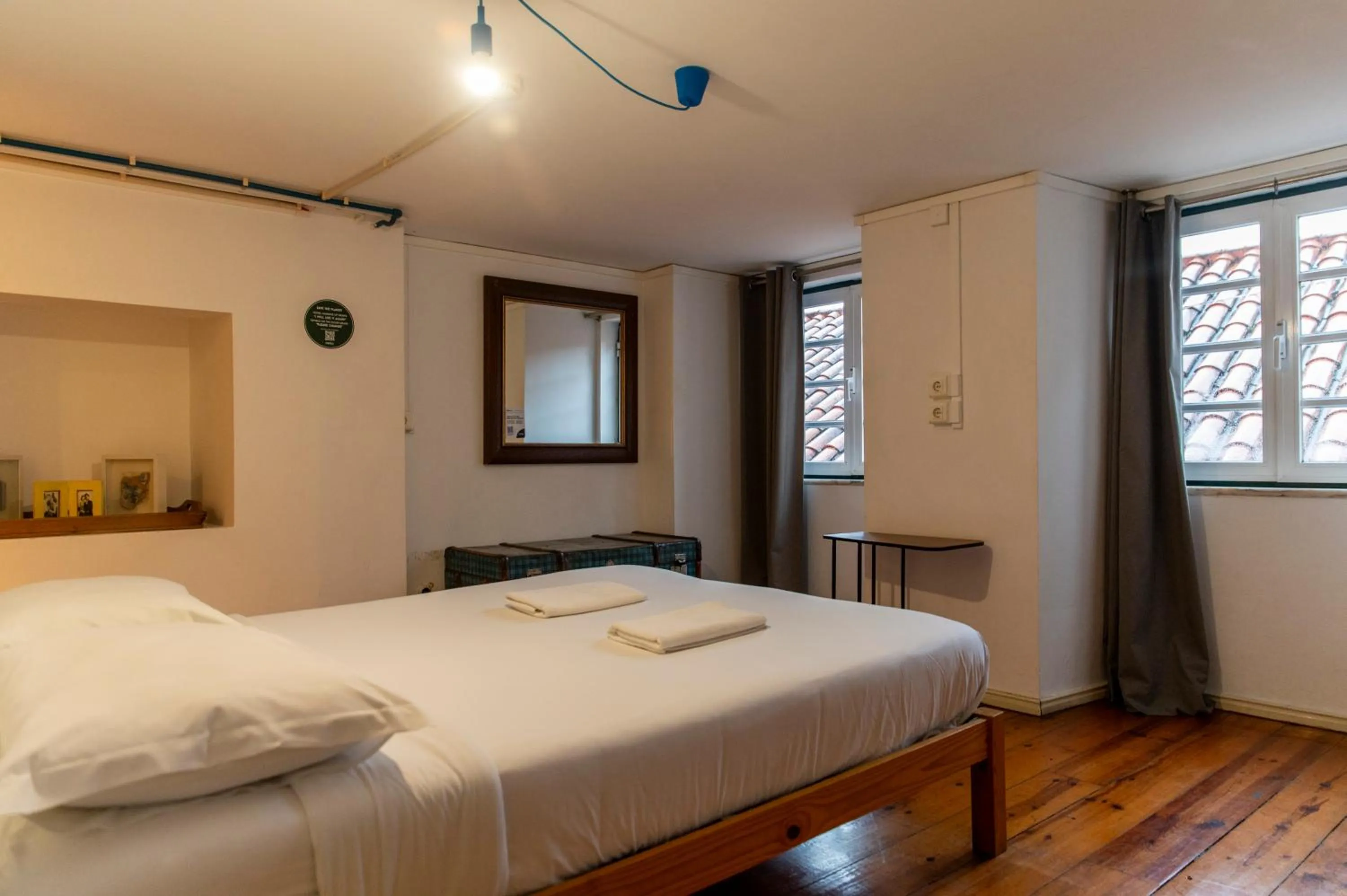 Double Room with Private Bathroom in WOT New Lisbon Social