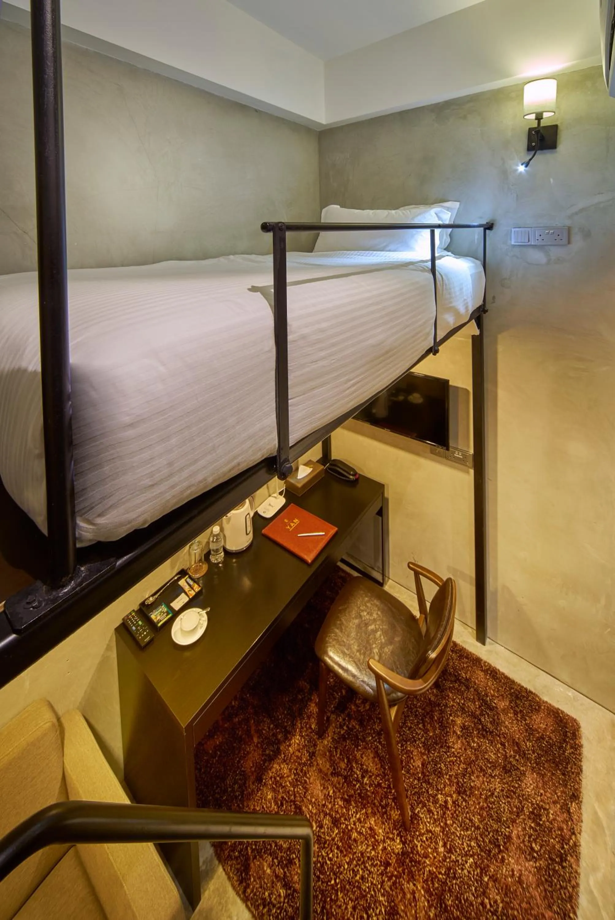 Single Loft in Hotel Yan