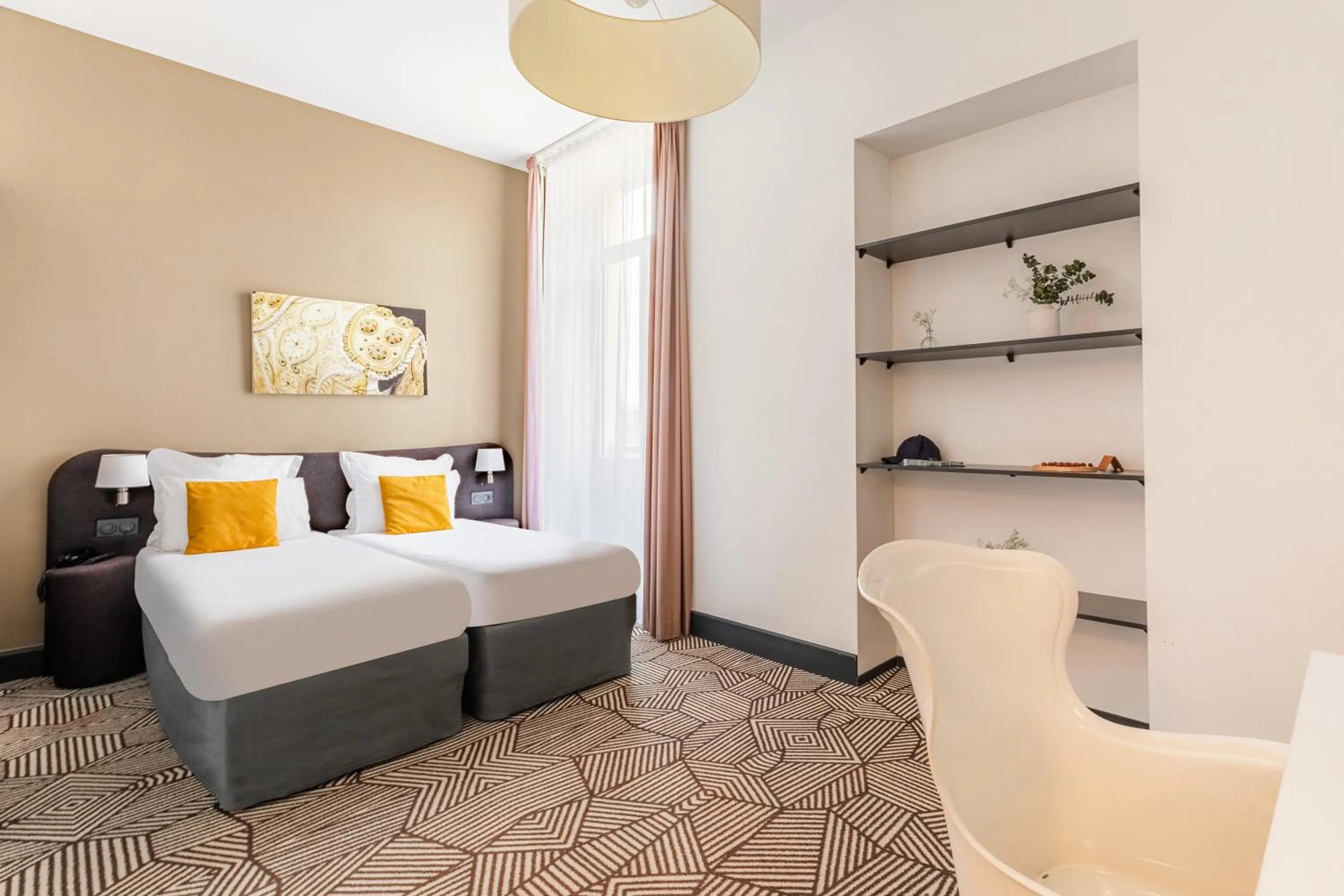 Studio twin beds in Appart'City Collection Nîmes Arènes