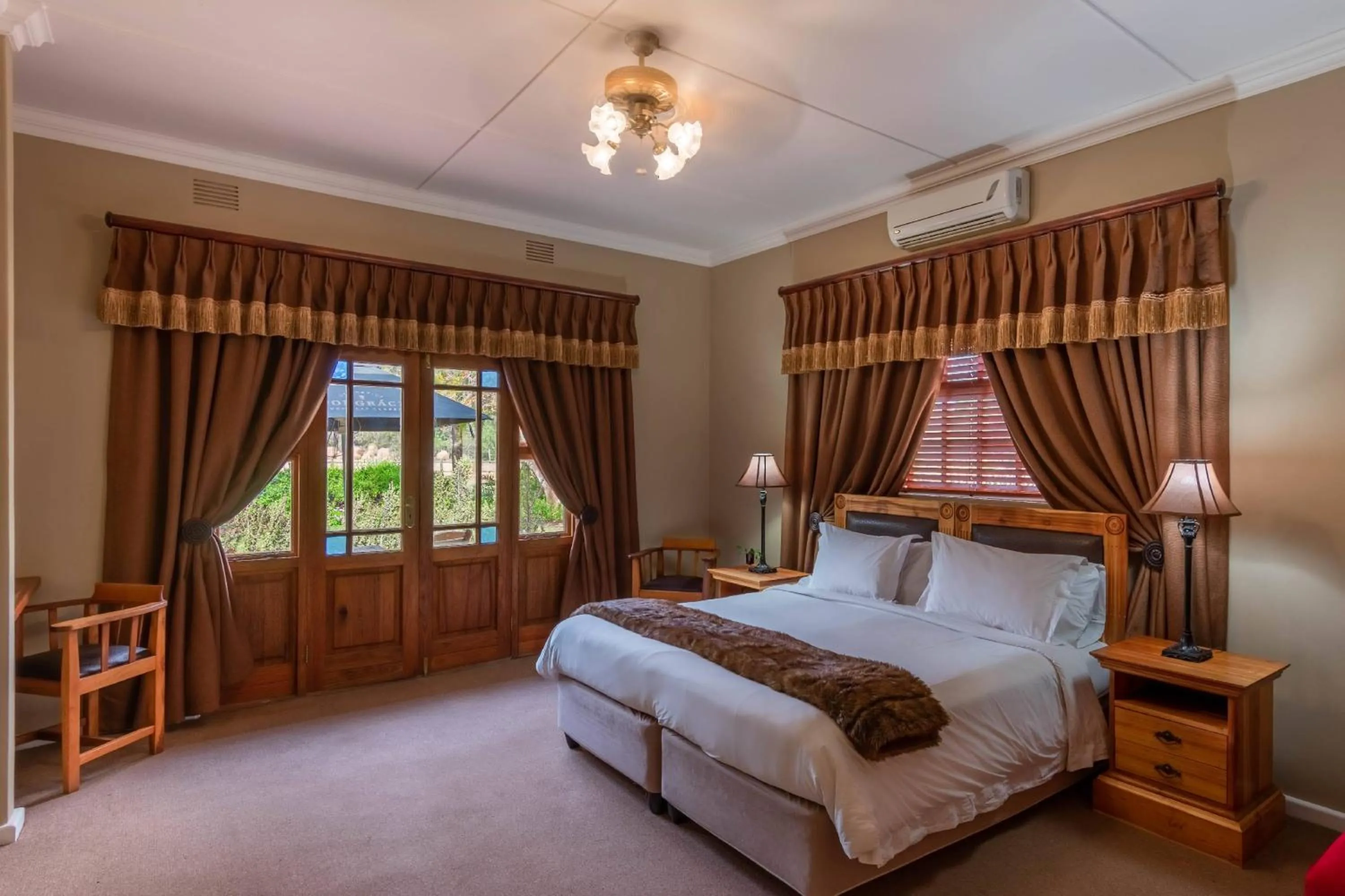 Deluxe Double Room - single occupancy in Mooiplaas Guesthouse