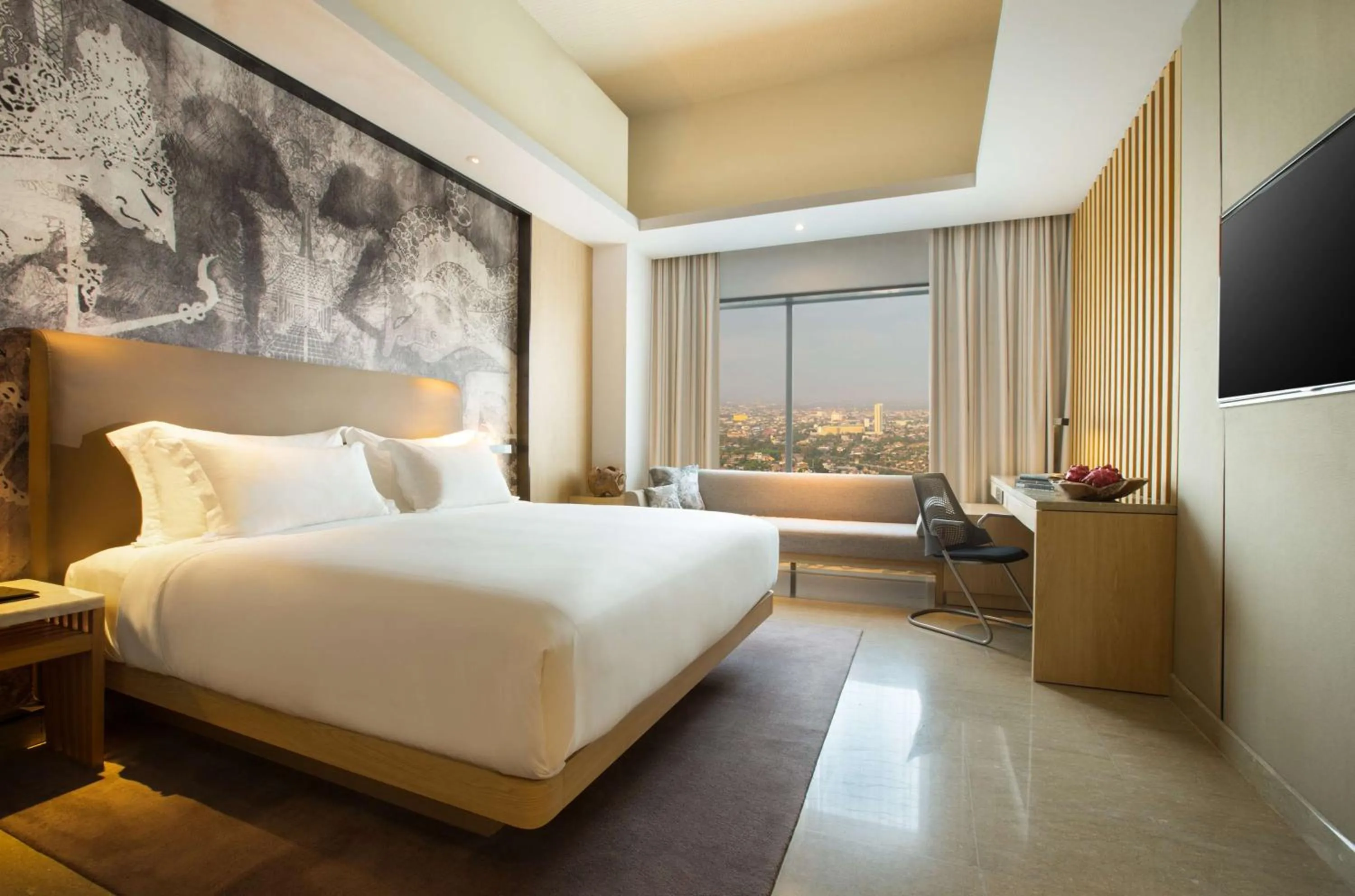 King Room with City View in Alila Solo