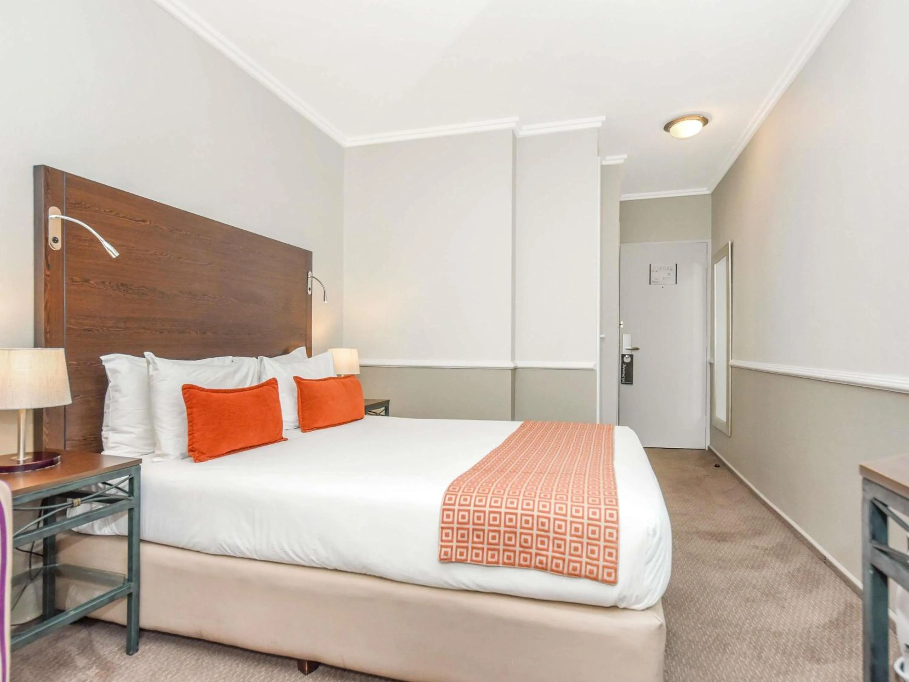 Standard Double Room in Mercure Johannesburg Randburg