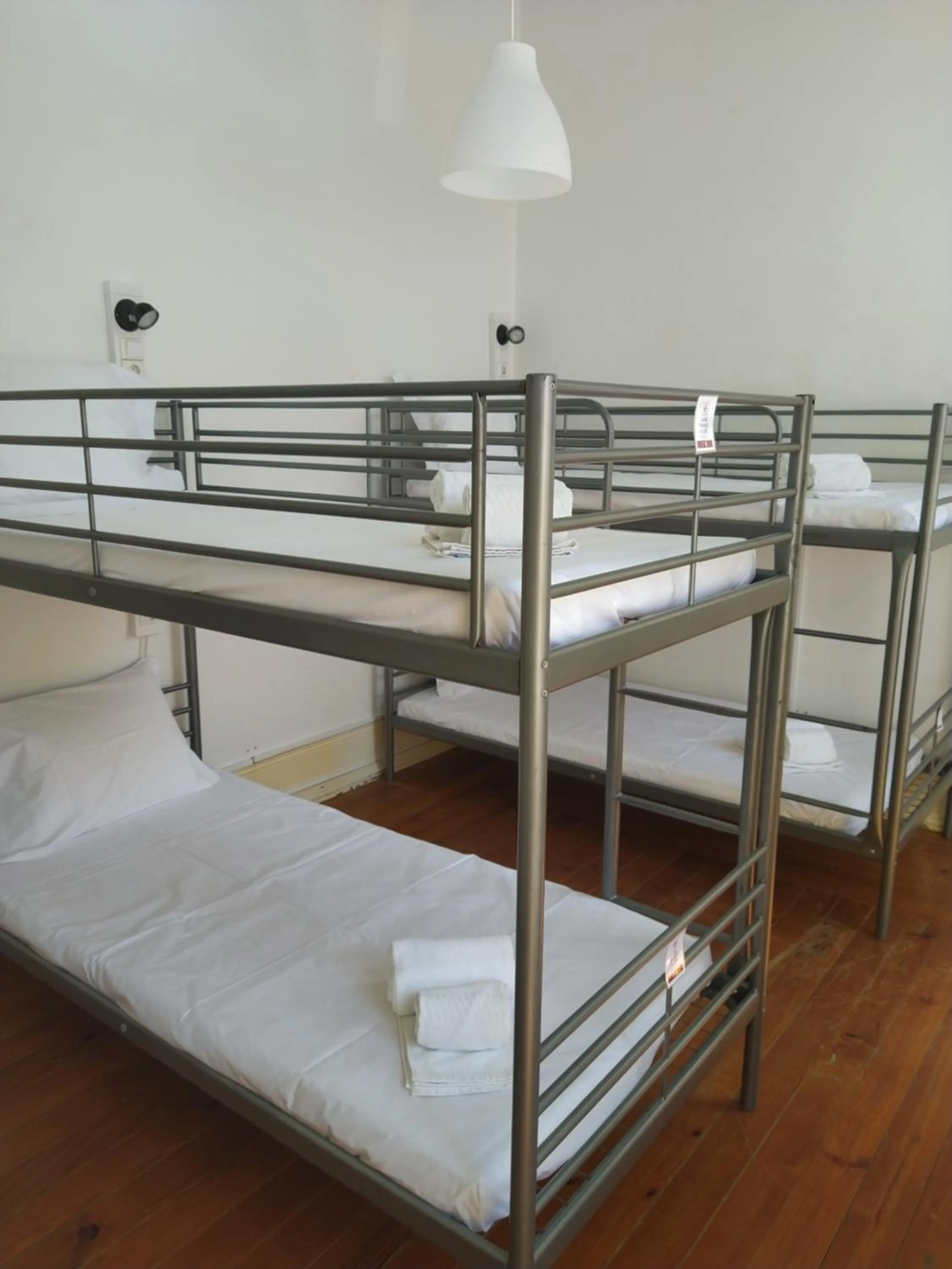 Bunk Bed in Mixed Dormitory Room in Baixa Terrace Hostel