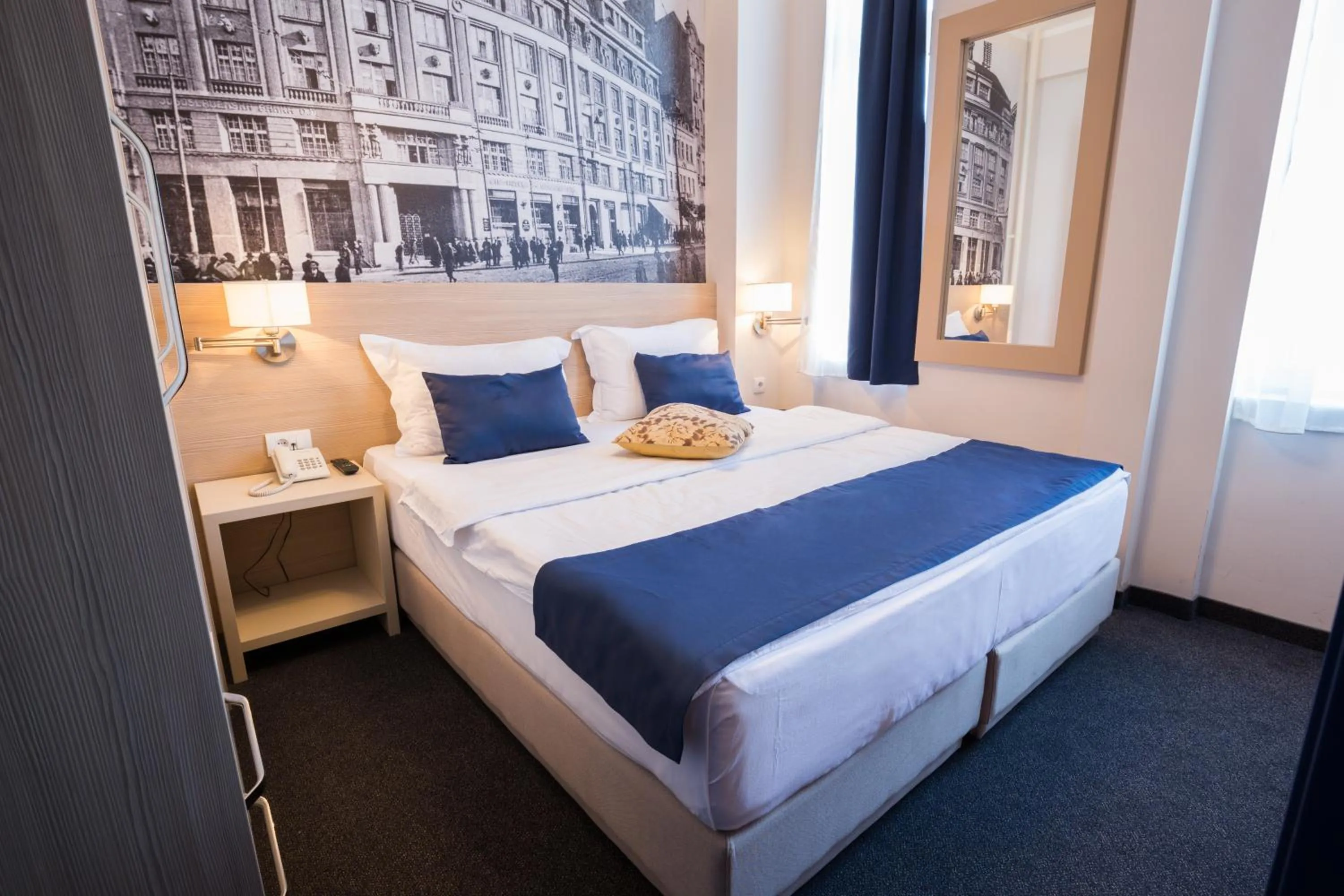 Special Offer - Double Room with Round Airport Transfer in Five Points Square - City Center