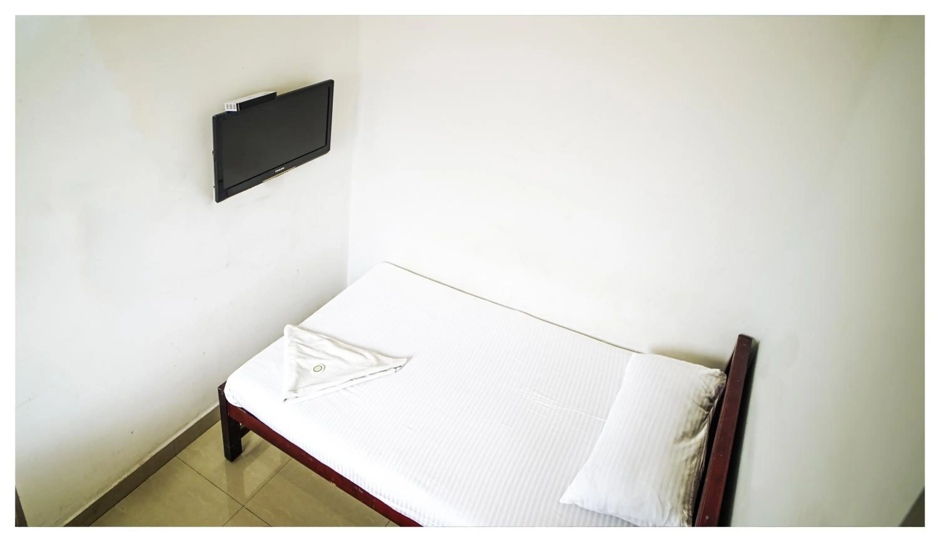 Economy Single Room - single occupancy in Kay Kay Residency
