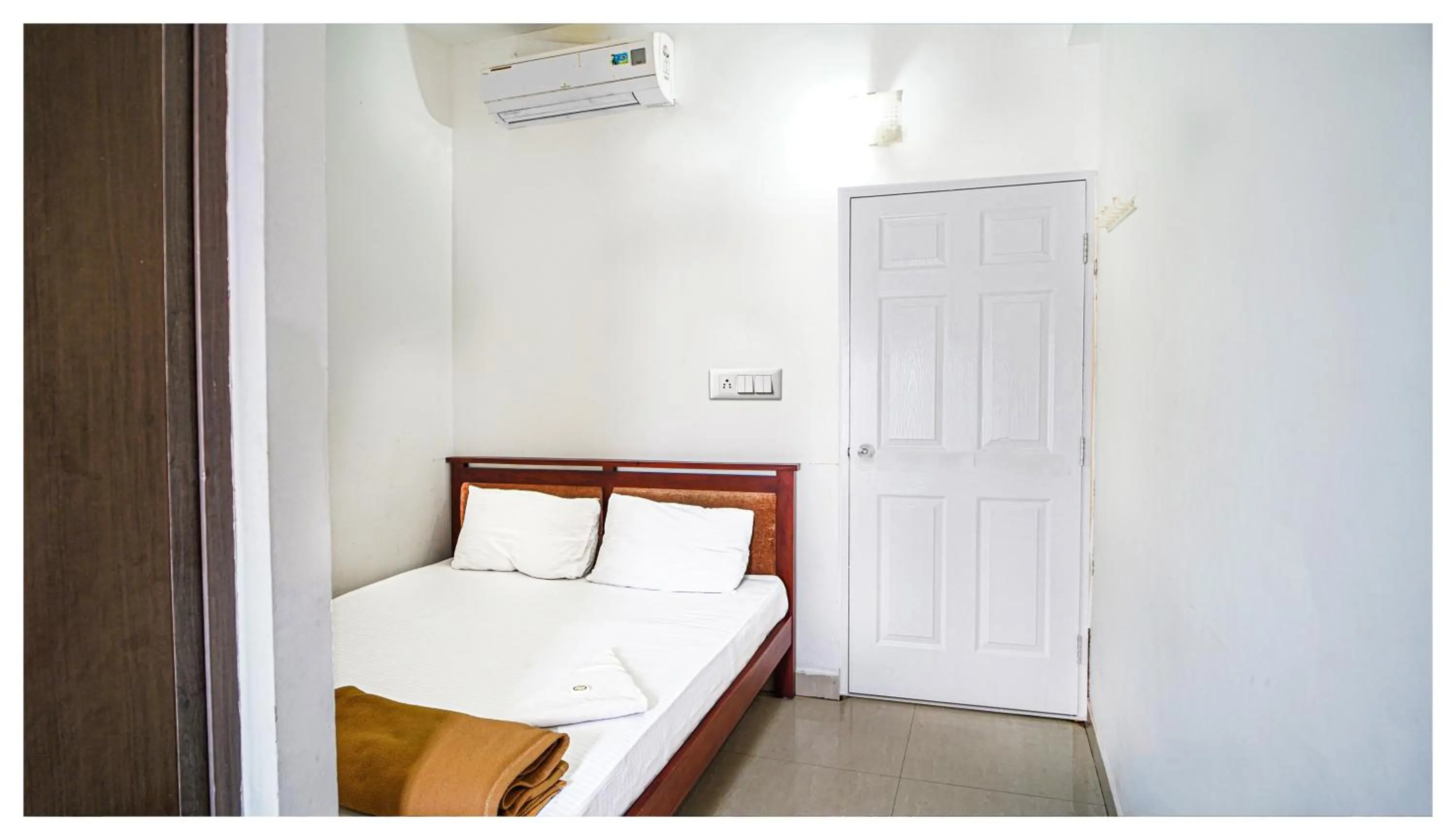 Deluxe Double Room in Kay Kay Residency