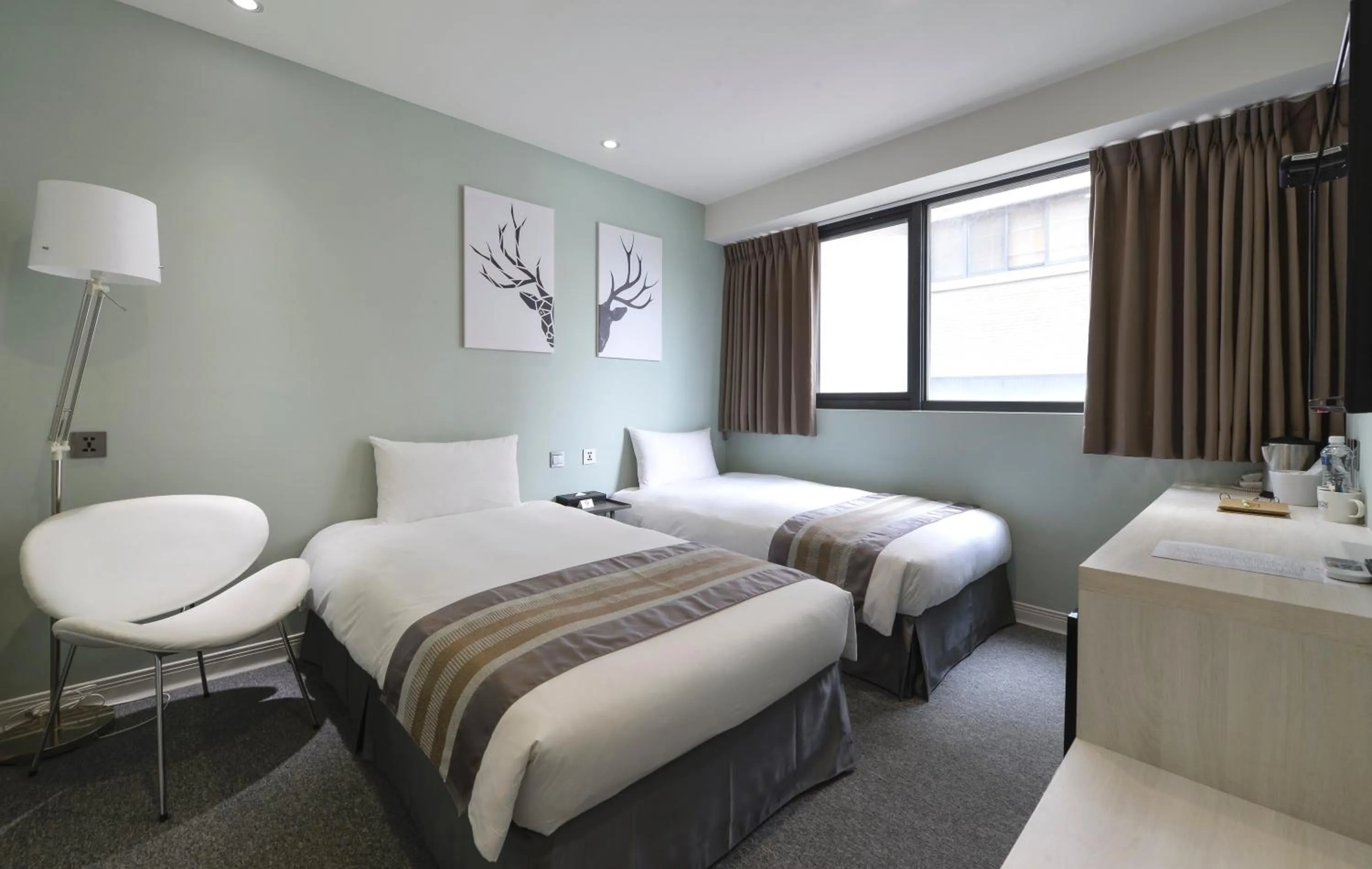 Twin Room with Shower in Taichung Box Design Hotels