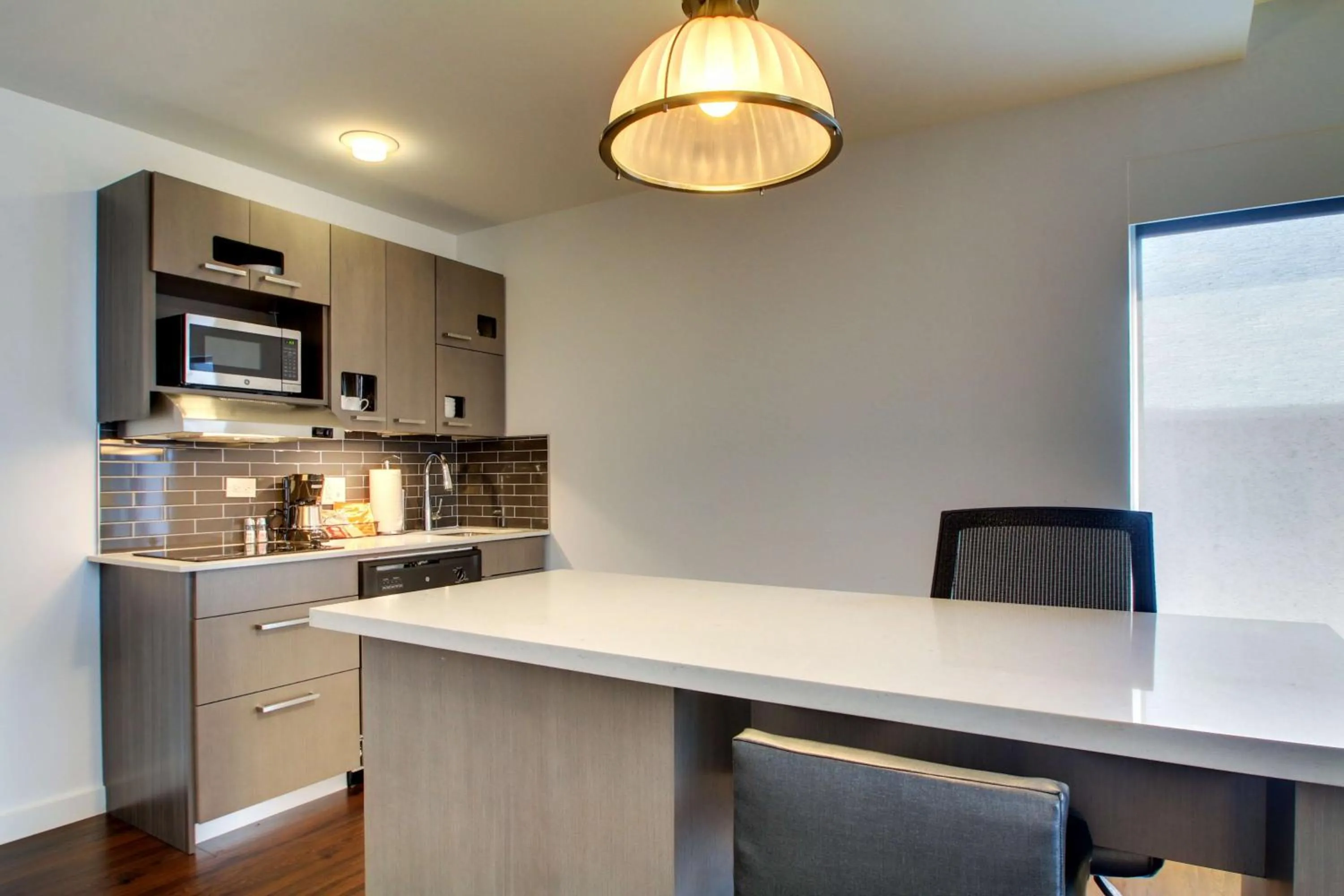 Studio Suite with Two Queen Beds and Kitchen in Hyatt House Chicago/Evanston