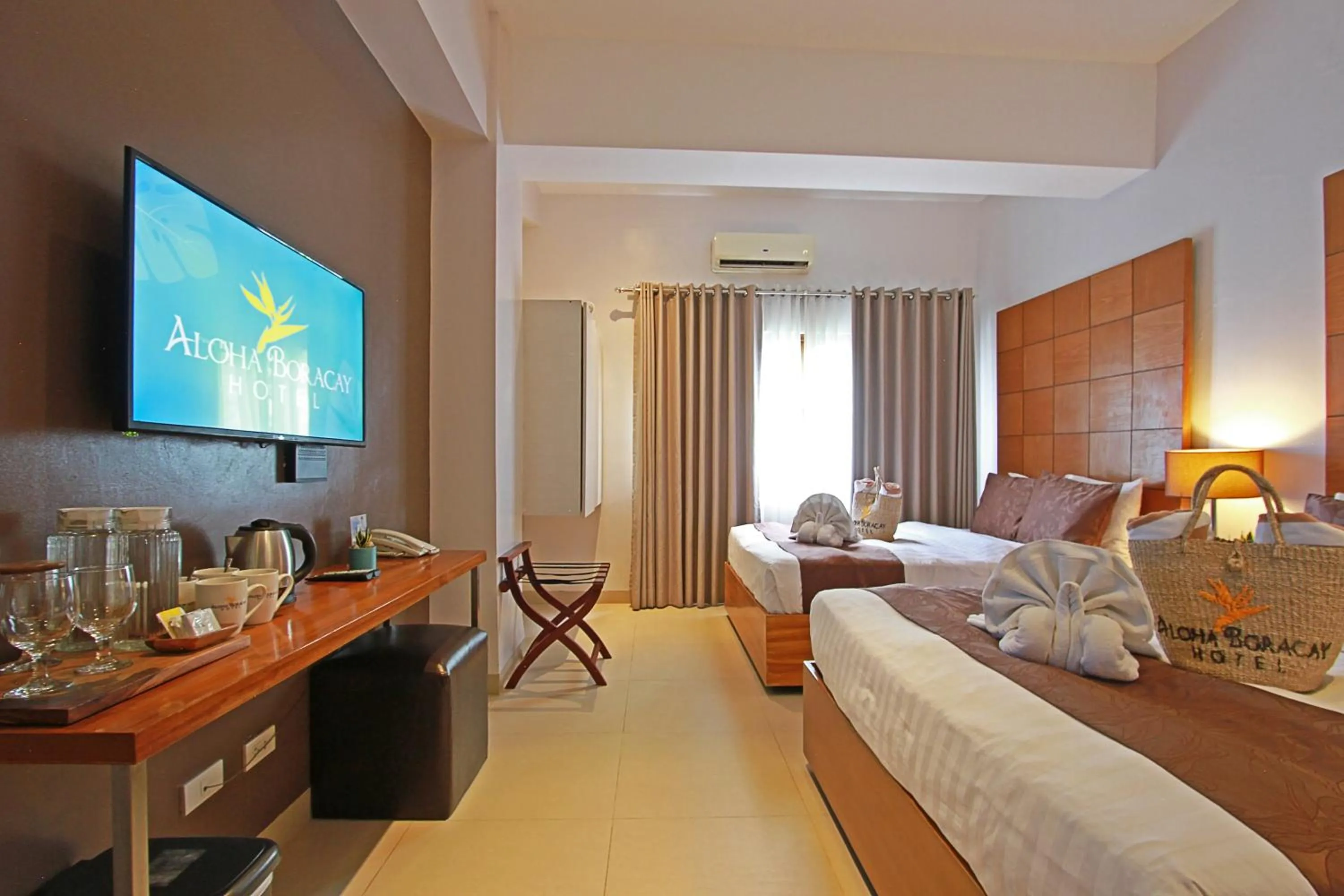 Deluxe Twin in Aloha Boracay Hotel