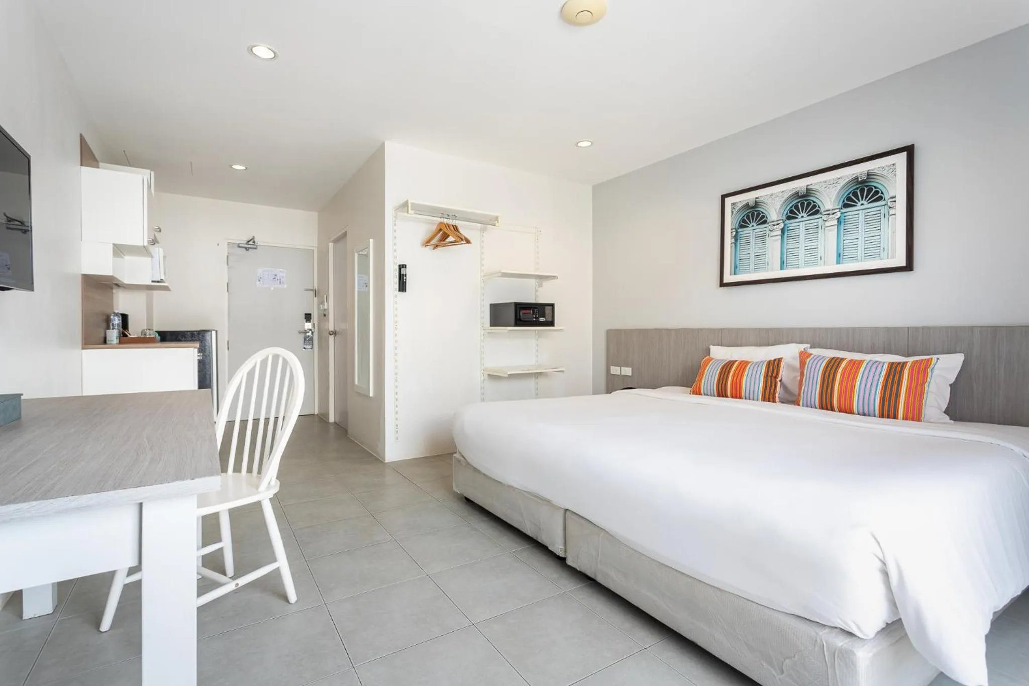 Deluxe Double Room in Recenta Phuket Suanluang by Deevana