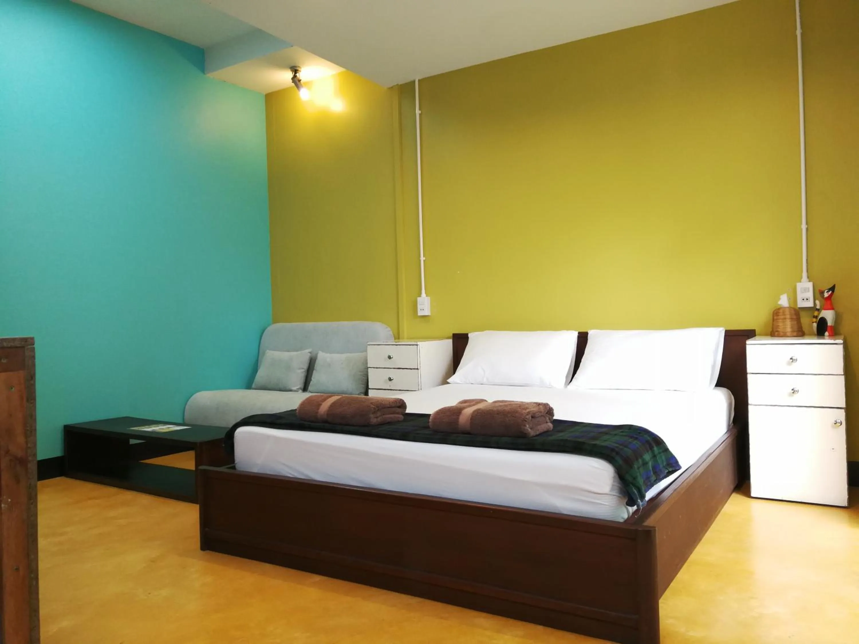 Family Studio in 60 Blue House