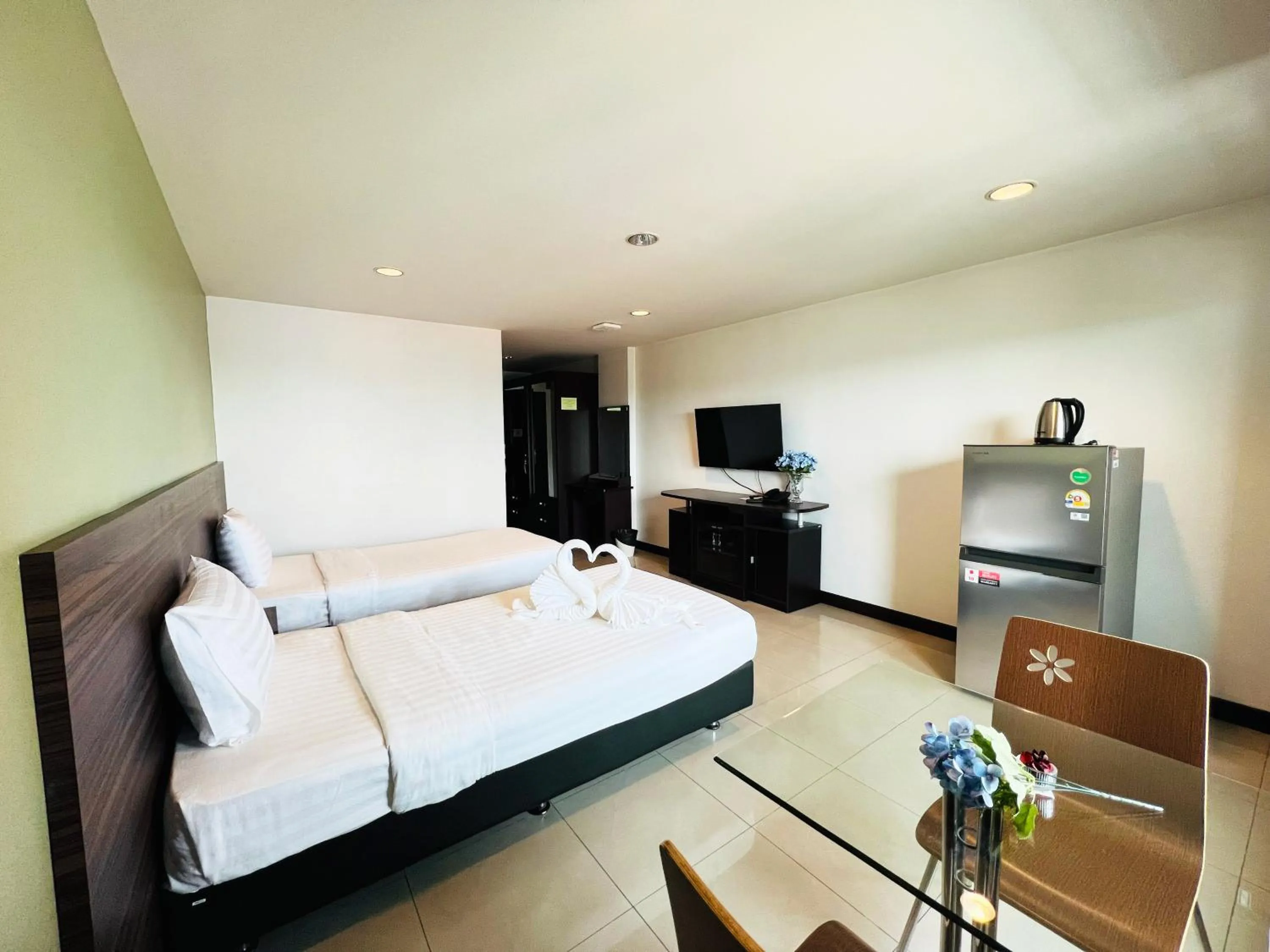 Superior Twin Room in 14 Place