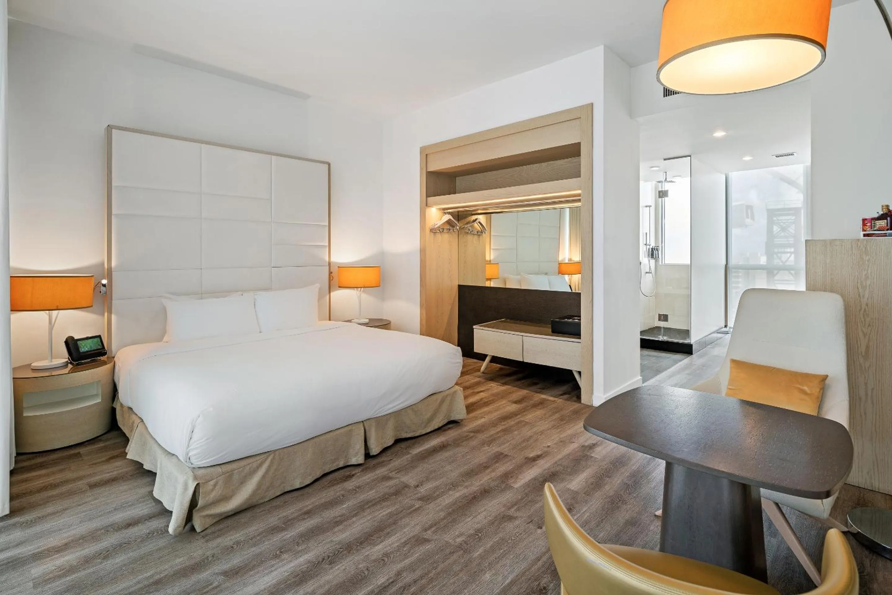 City View King with Balcony in The Grayson Hotel Miami Downtown