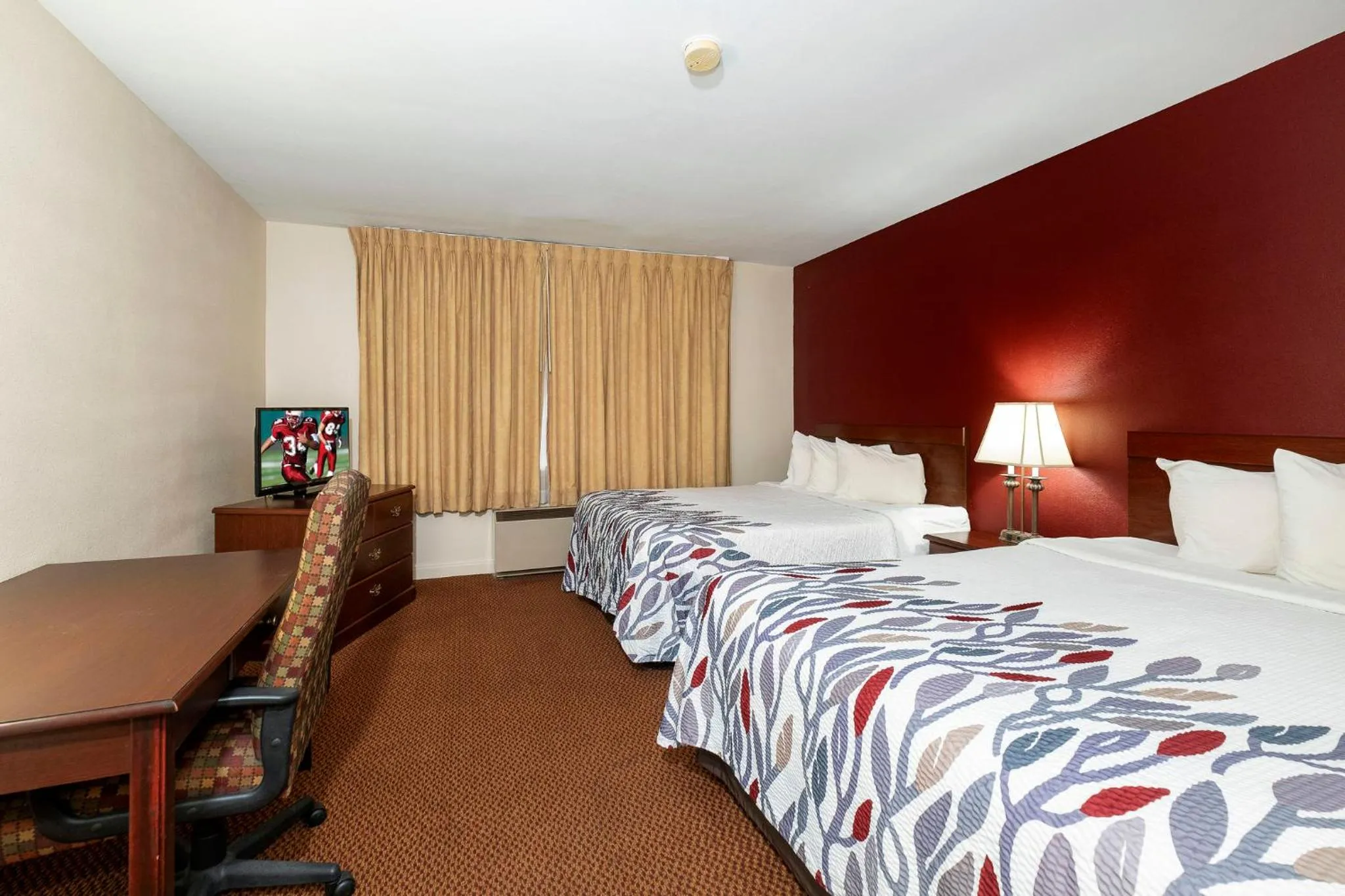  Suite with Two Queen Beds with Kitchen Non-Smoking in Red Roof Inn & Suites Hazleton