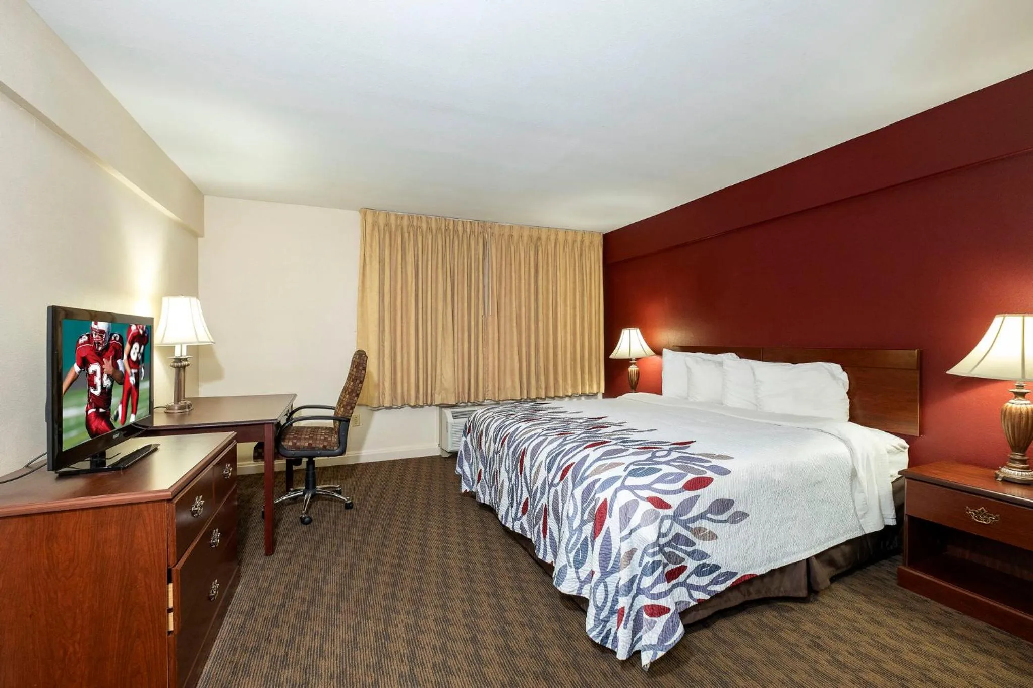 Suite King Room with Kitchen Non-Smoking in Red Roof Inn & Suites Hazleton