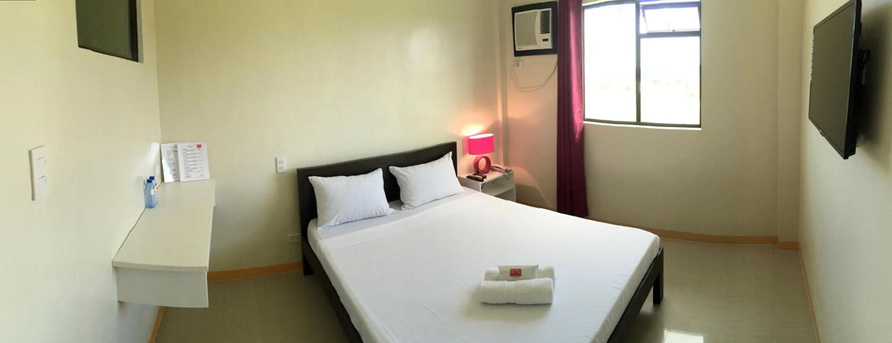 Deluxe Double Room in Hotel Aroha