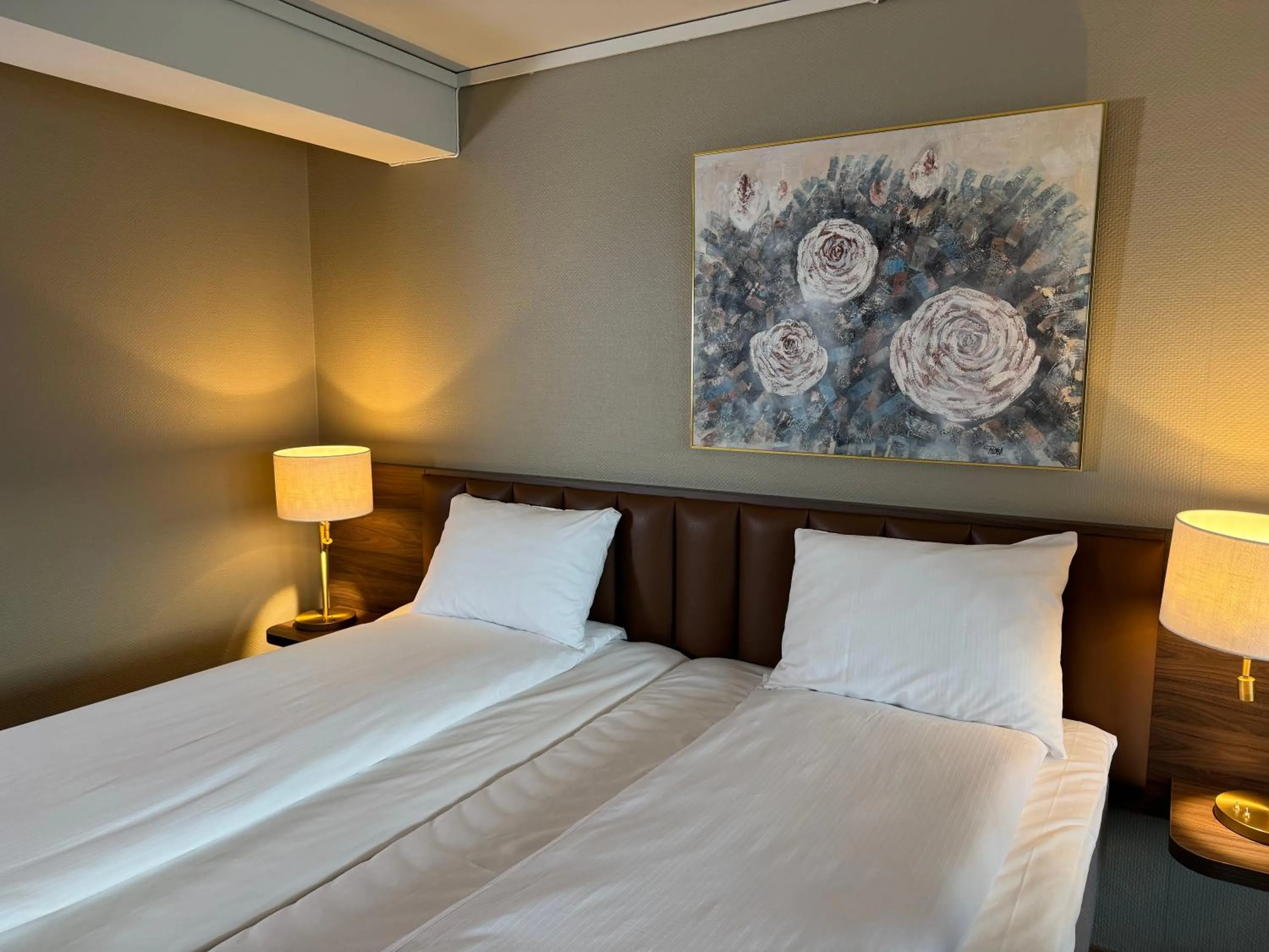 Superior Twin Room with Lake View in Park Hotel Vossevangen