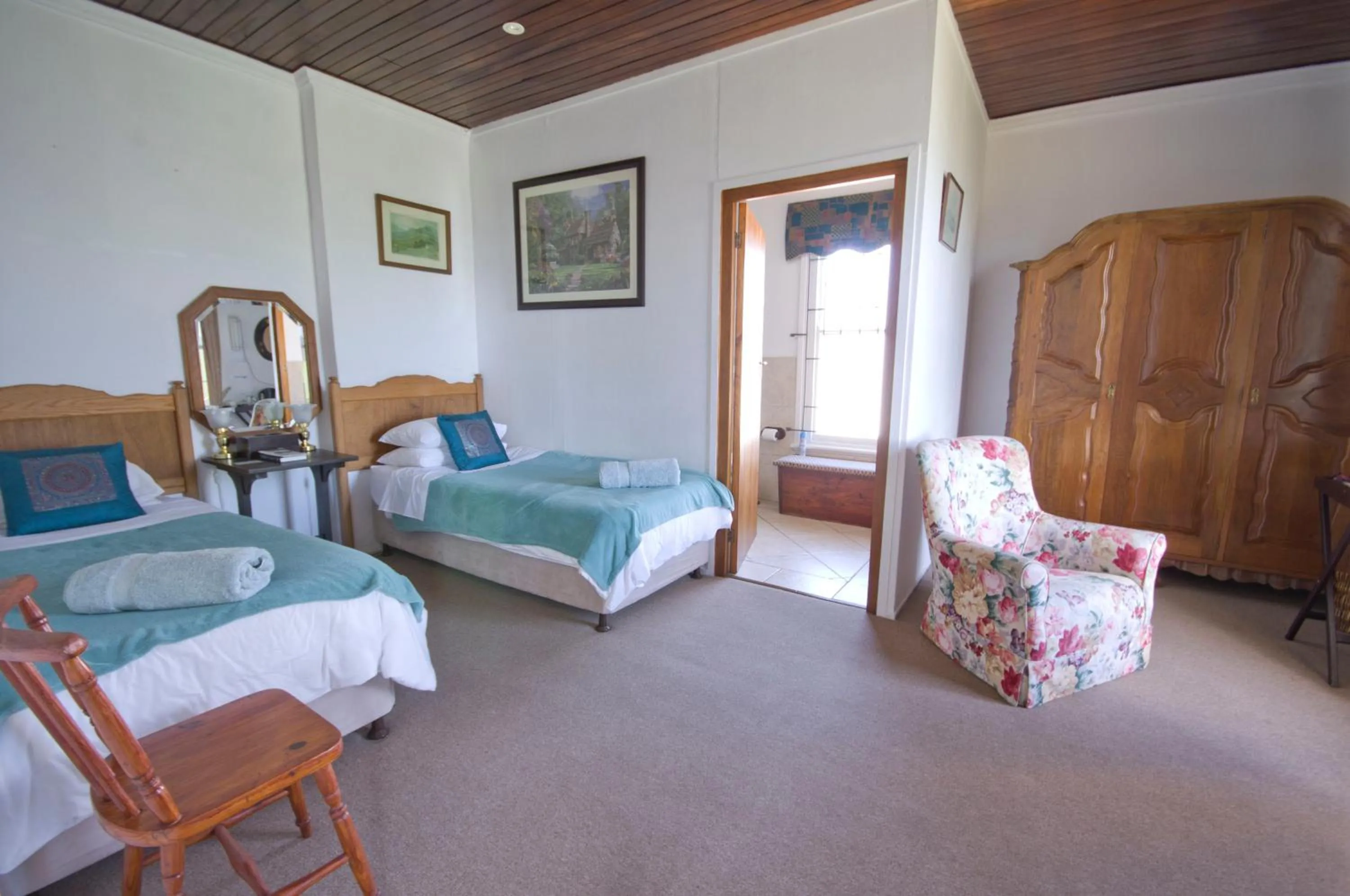 Twin Room in Knysna Manor House