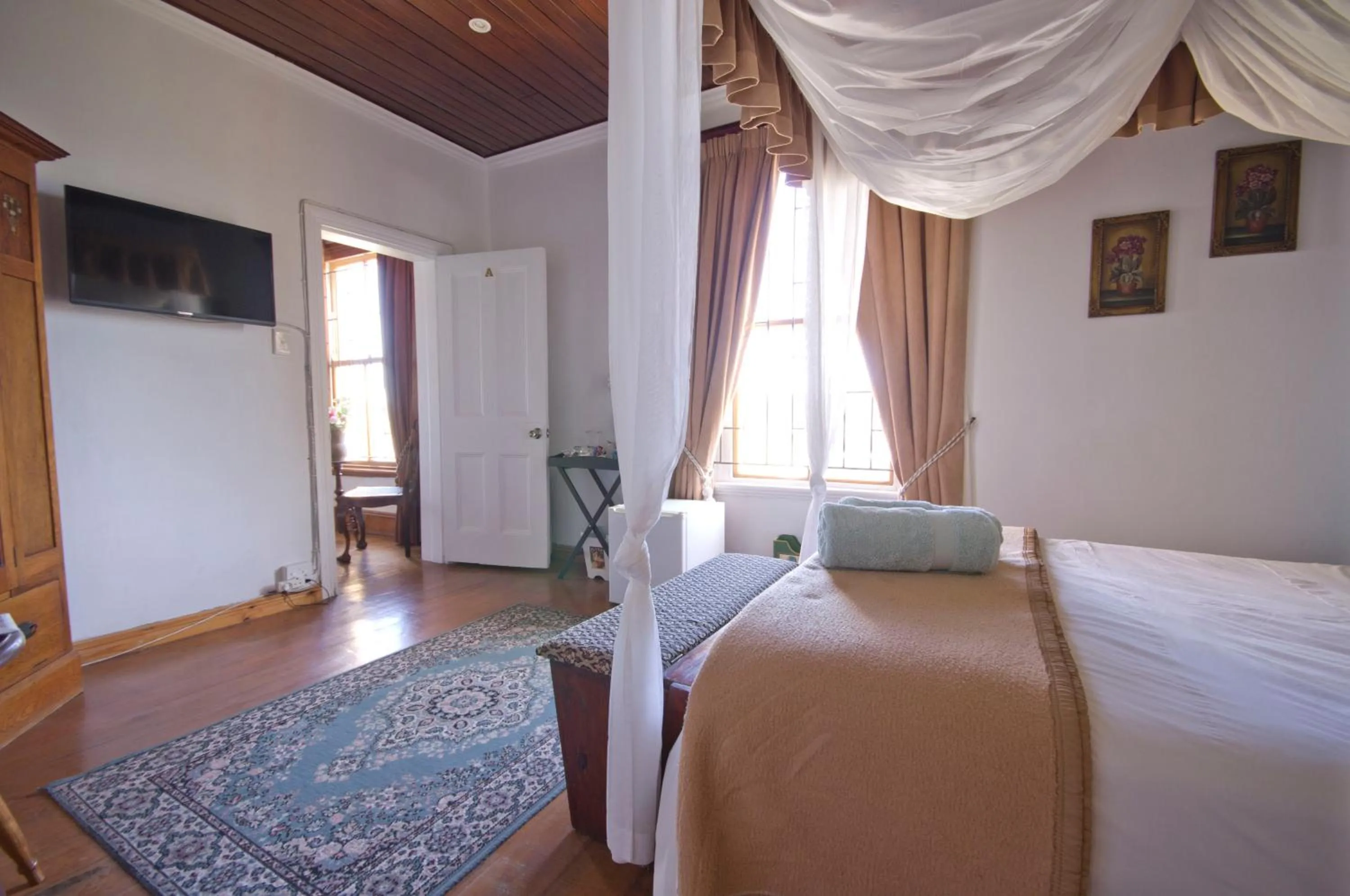  Double Room in Knysna Manor House