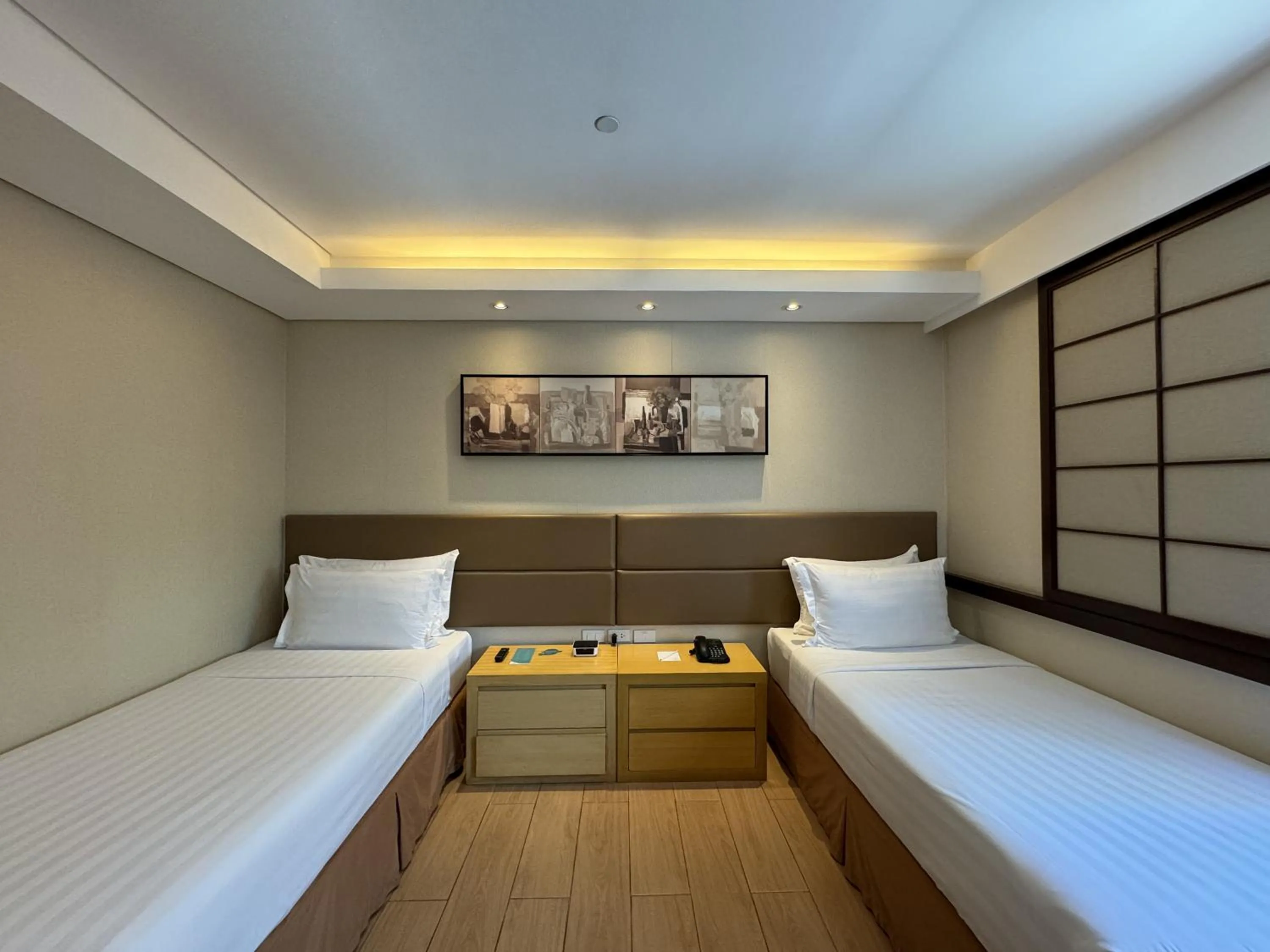 Business Twin Room in Jinjiang Inn - Makati