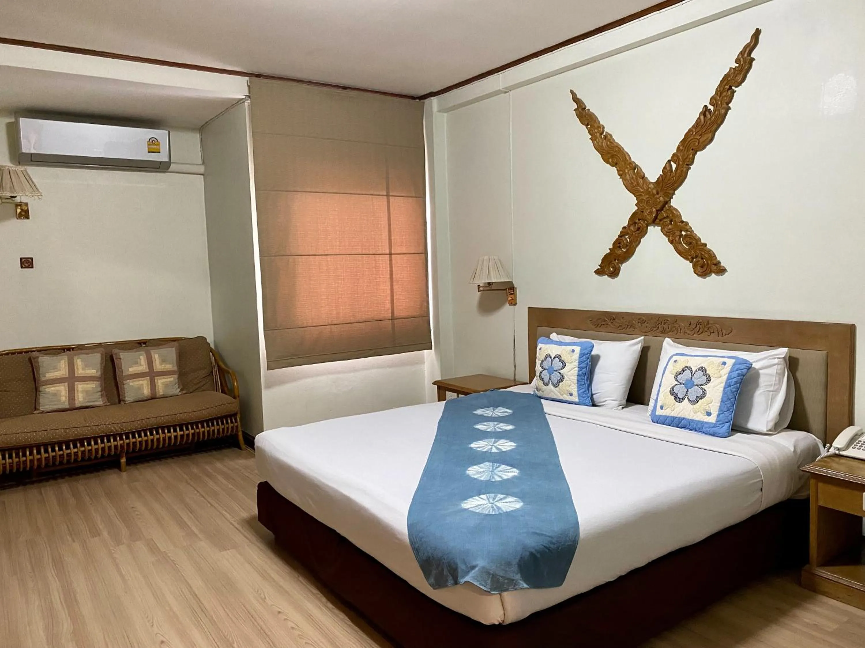 Deluxe Room in Maeyom Palace Hotel