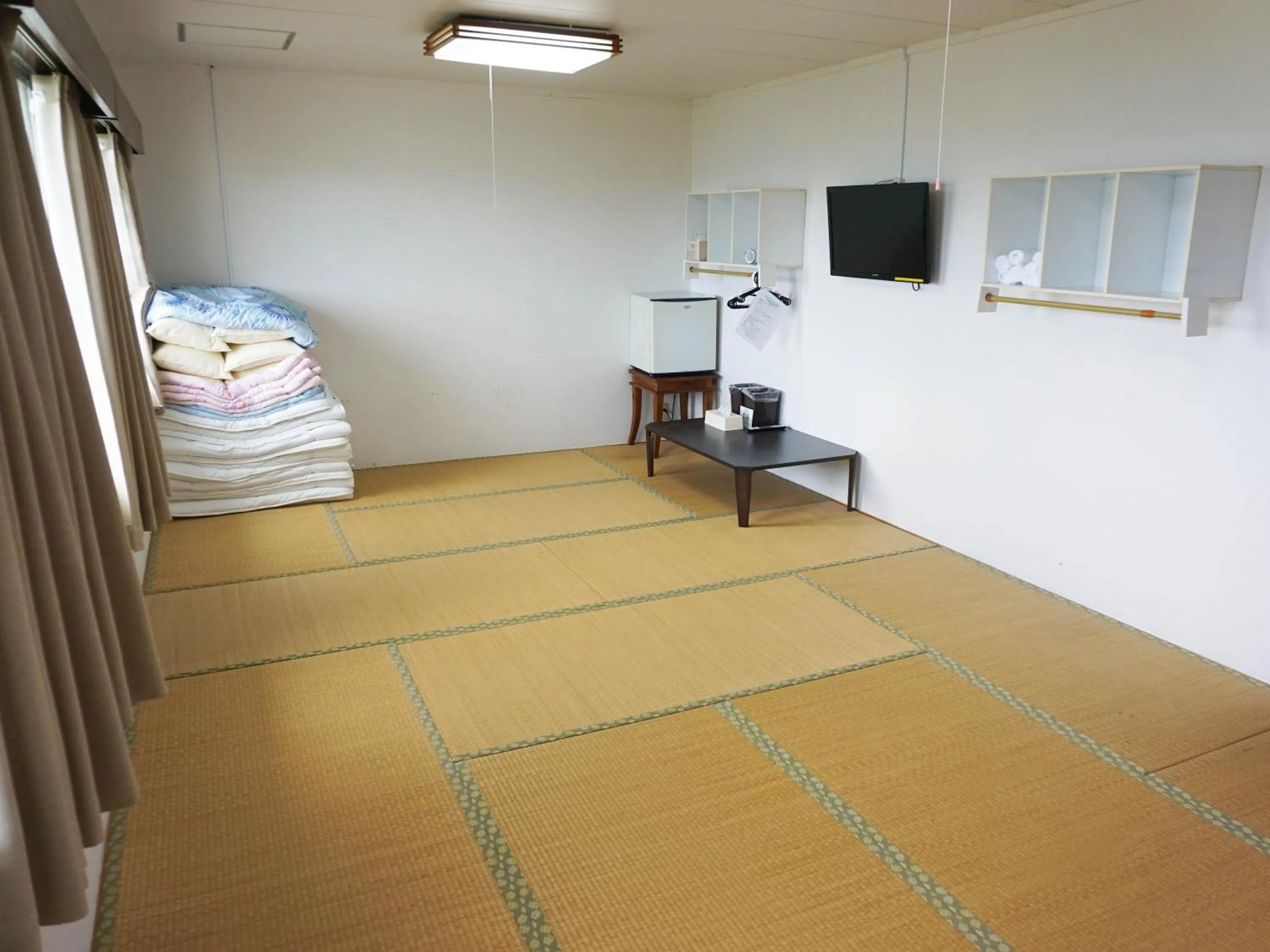 Standard Family Room with Shared Bathroom in Hotel Oceans Nakijin