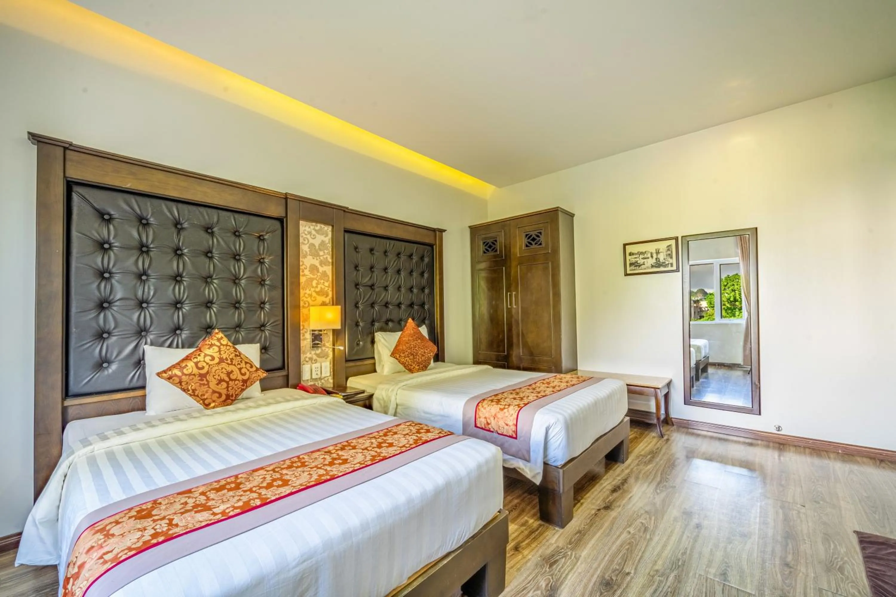 Superior Twin Room in Ha Long Park Hotel
