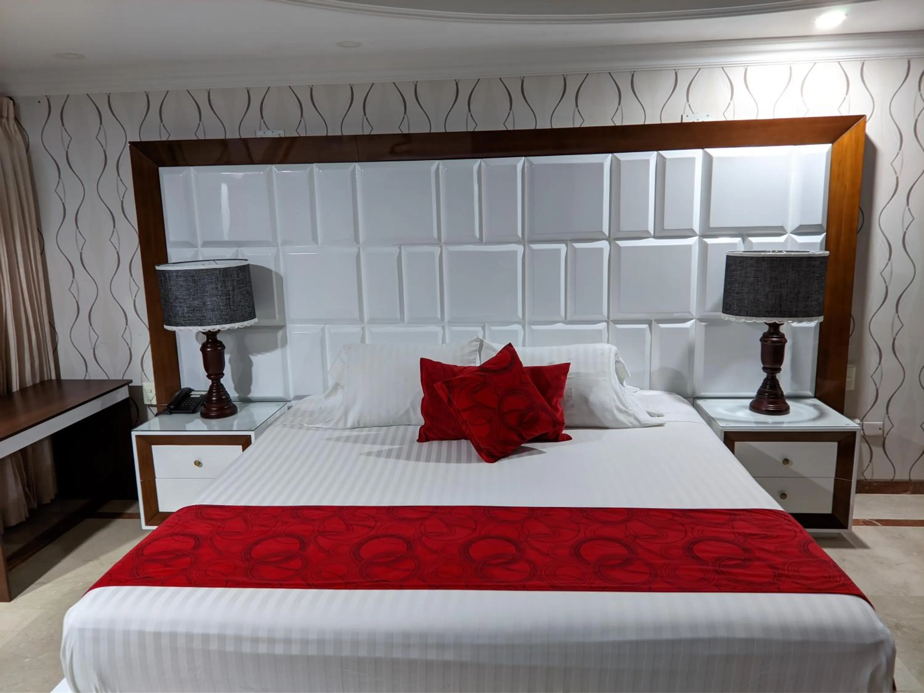 Deluxe Suite - single occupancy in Hotel Ingenio Reina Isabel