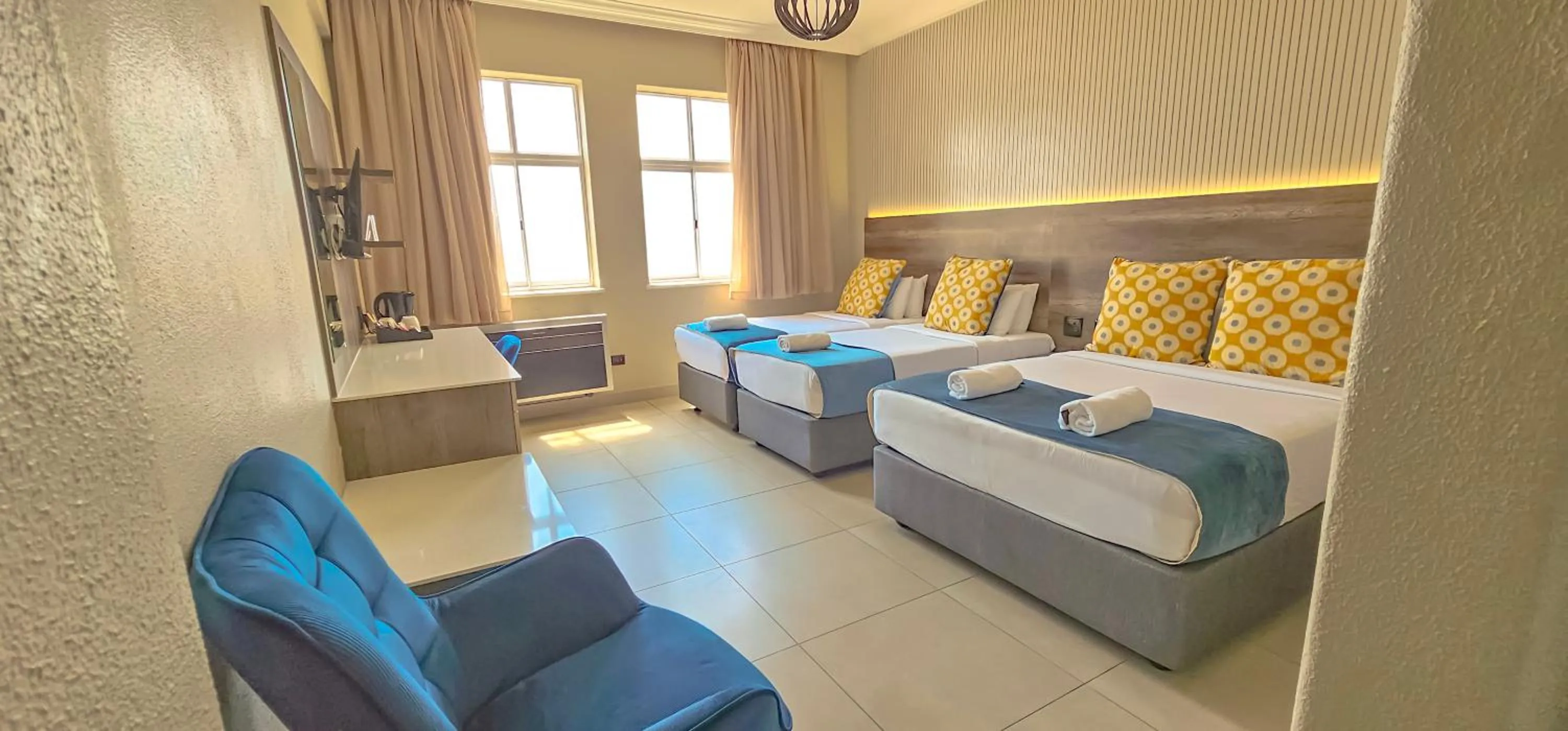 Superior Family Room in Albany Hotel