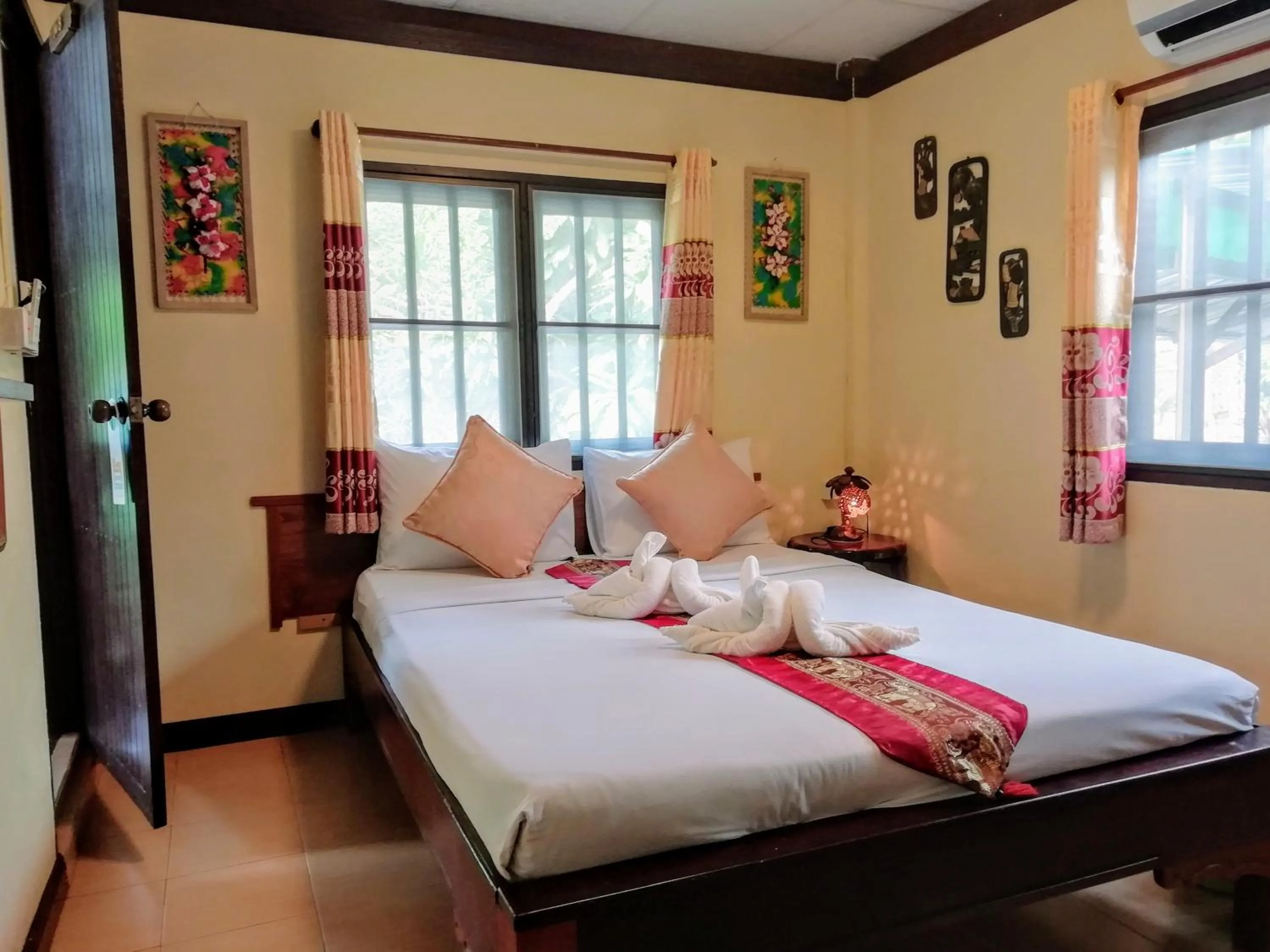 Double Room with Pool View in Macura Resort